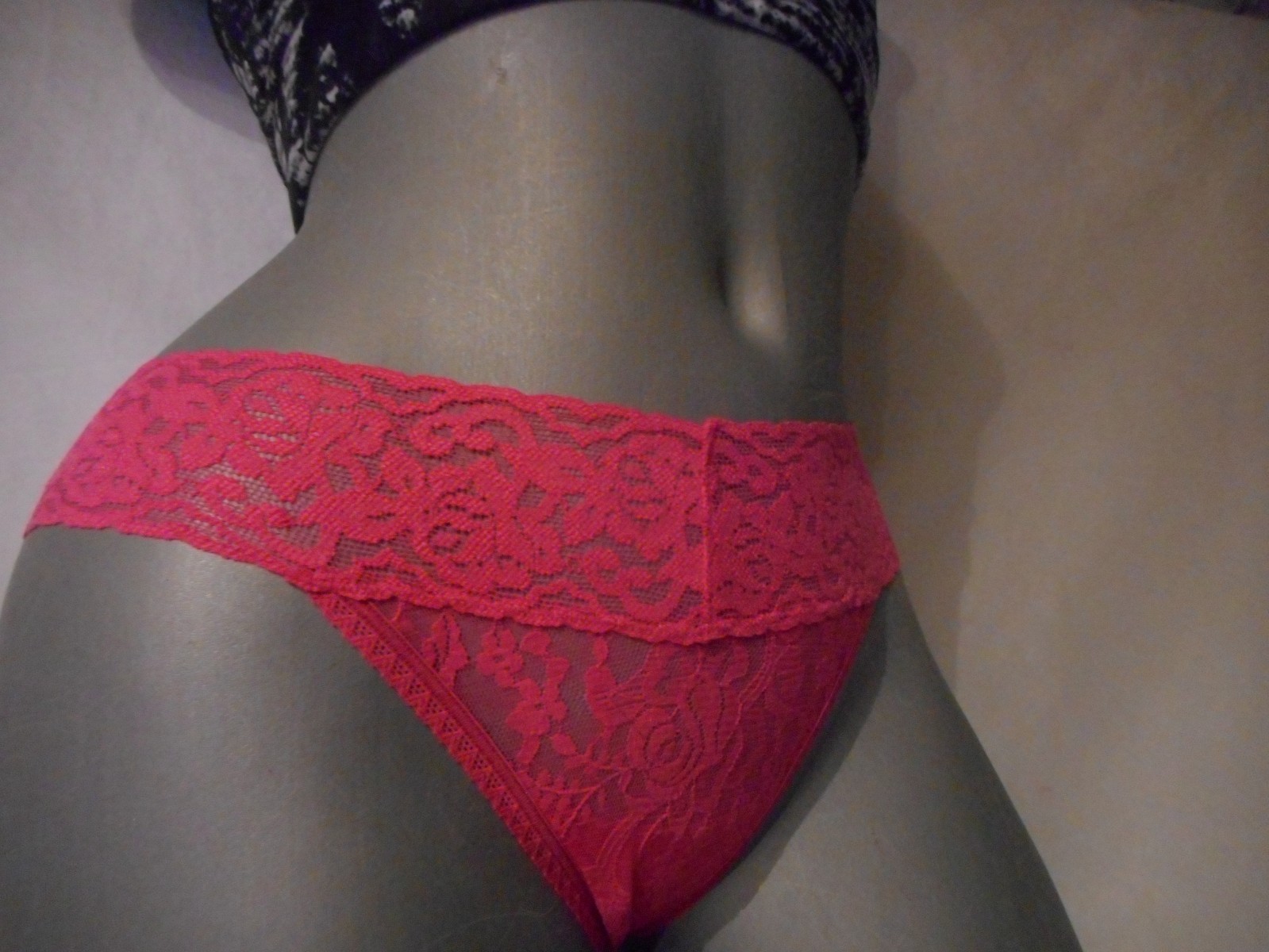 Felina Lingerie Women’s Pink Thong Lace Panty Small/Medium & Large/Extra Large