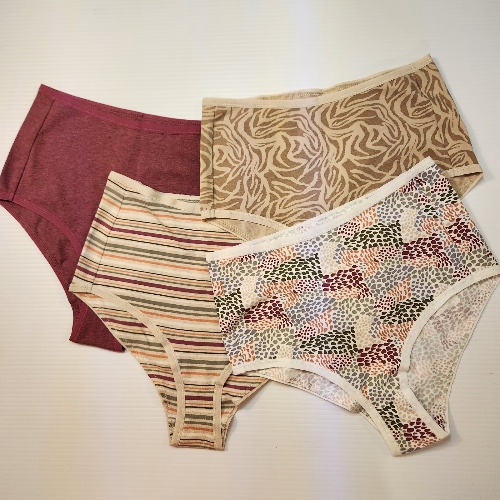 Pact Organic Everyday High Rise Brief 4 Pack Patterned Rose & Beige Size Small