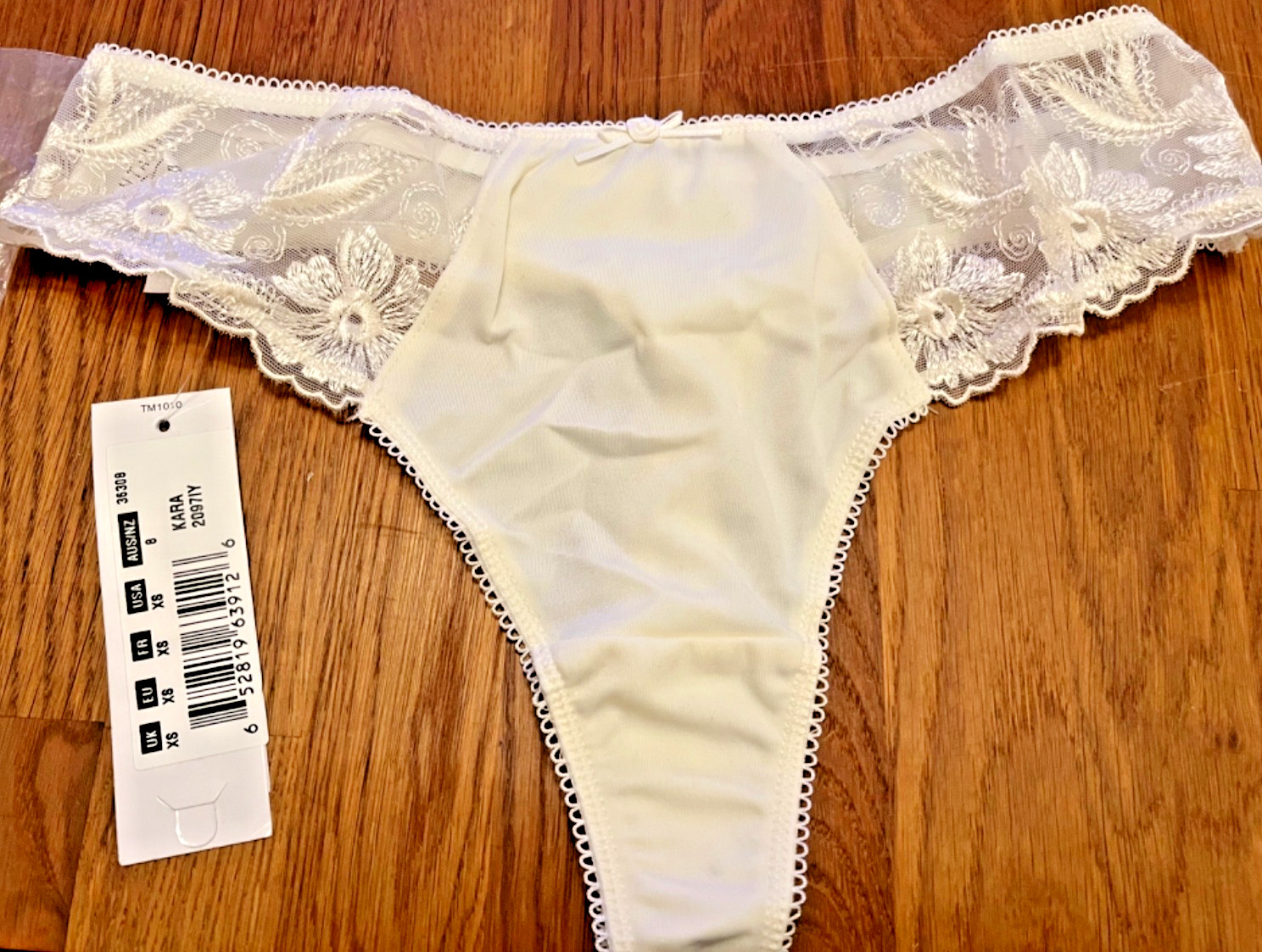 Fantasie Kara Ivory Lace Embroidered Mid Rise Thong UK XS 8