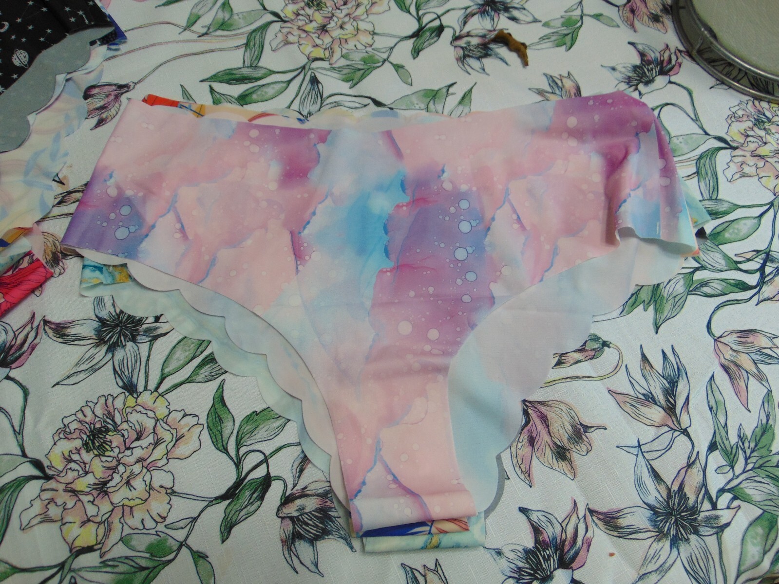 Women’s 12 pcs Seamless Random Print Sexy No Show Panties Size 2X-Large BG 20