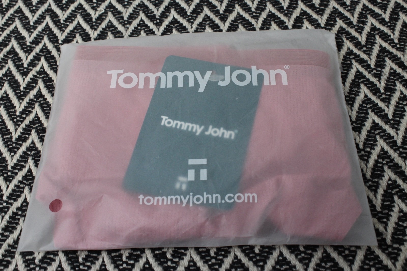 TOMMY JOHN Women’s Air Rose Petal Thong Panty Second Skin NWT in pack