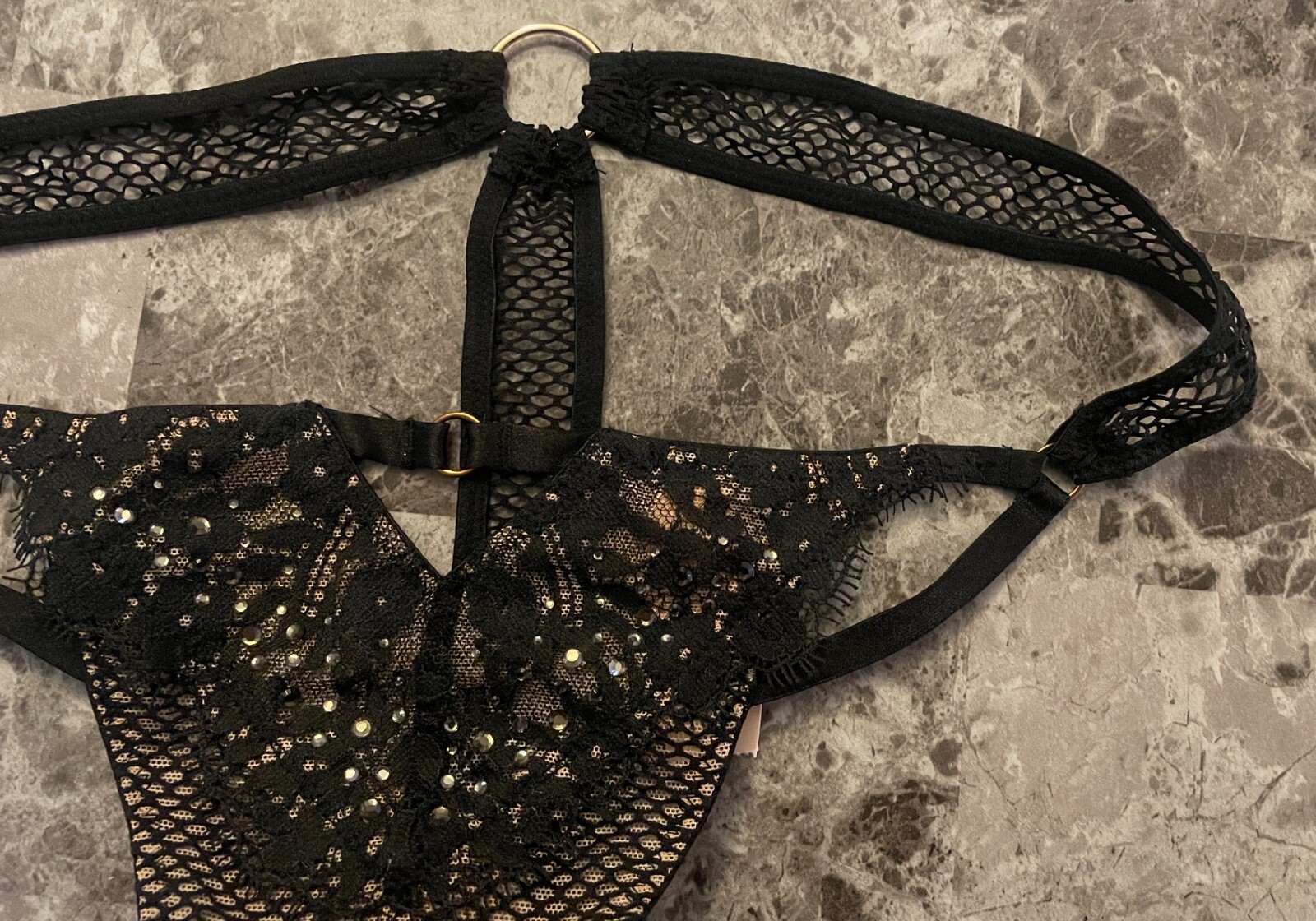 NWT VICTORIA’S SECRET MEDIUM BLACK RHINESTONE FISHNET LACE RARE THONG PANTIES