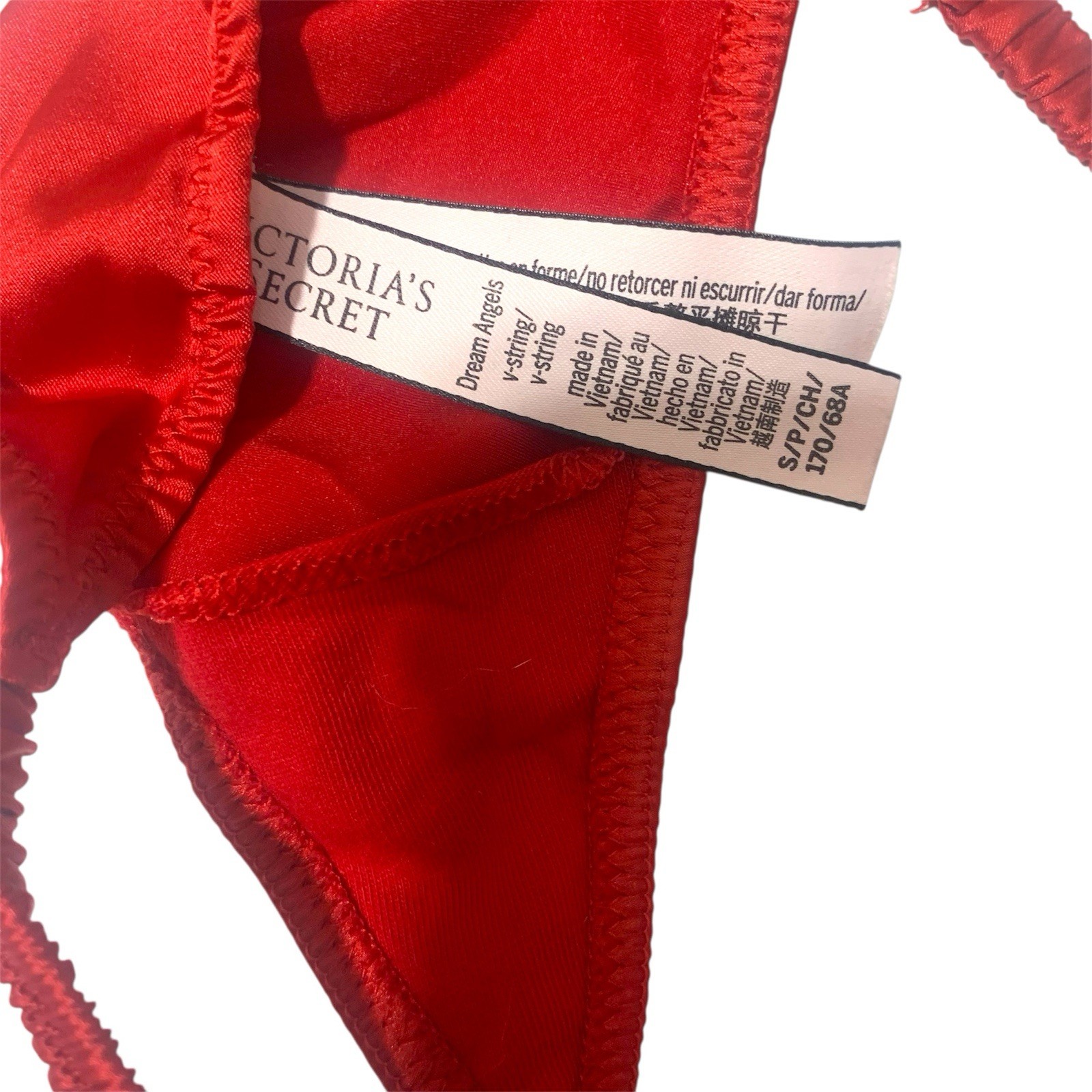 VICTORIA’S SECRET DREAM ANGELS Bow Back V-String Thong Panty Small Nwot Red