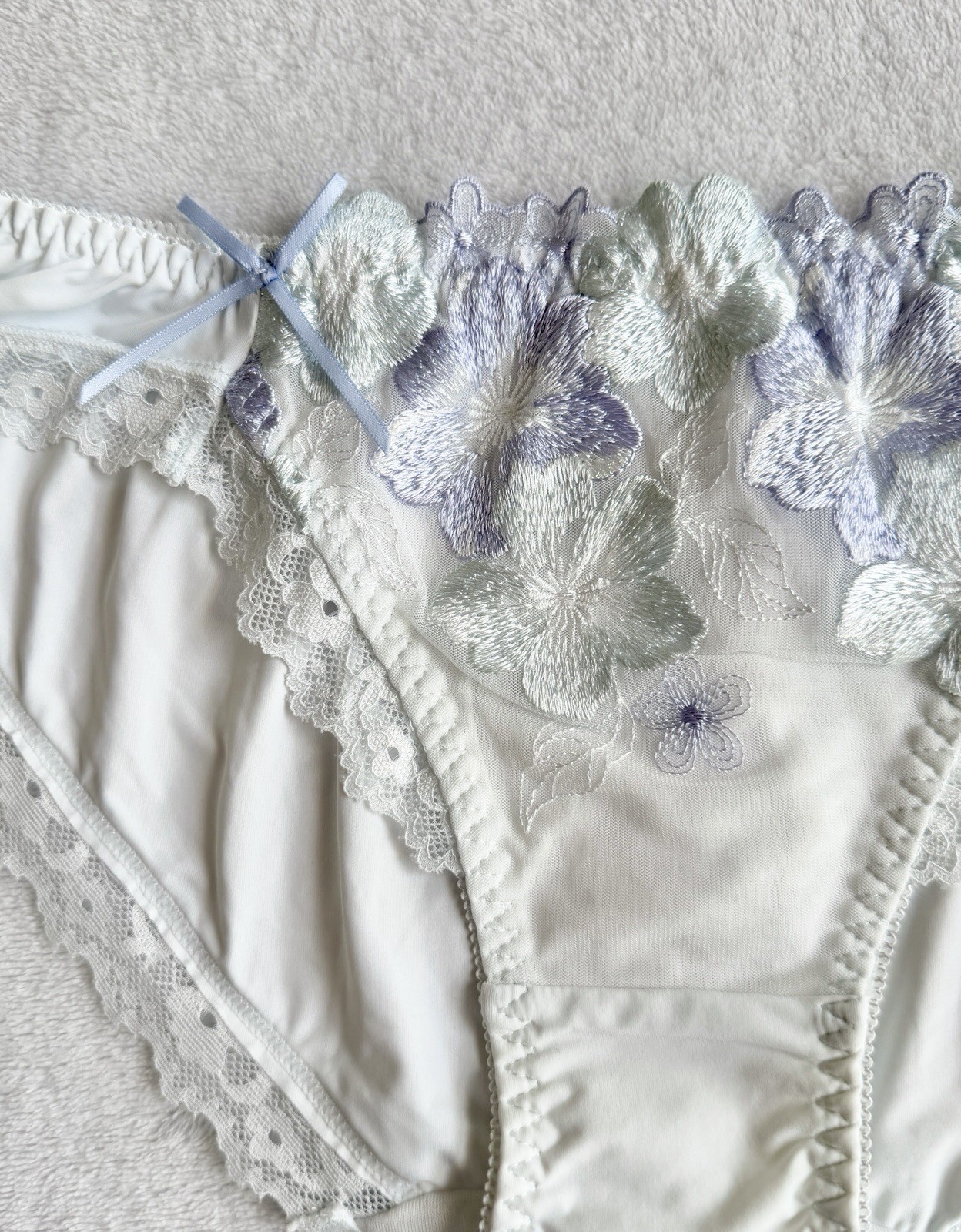 US-S/JP-L Japanese Glittery Floral Embroidery Bow Trim Smooth Nylon Panties