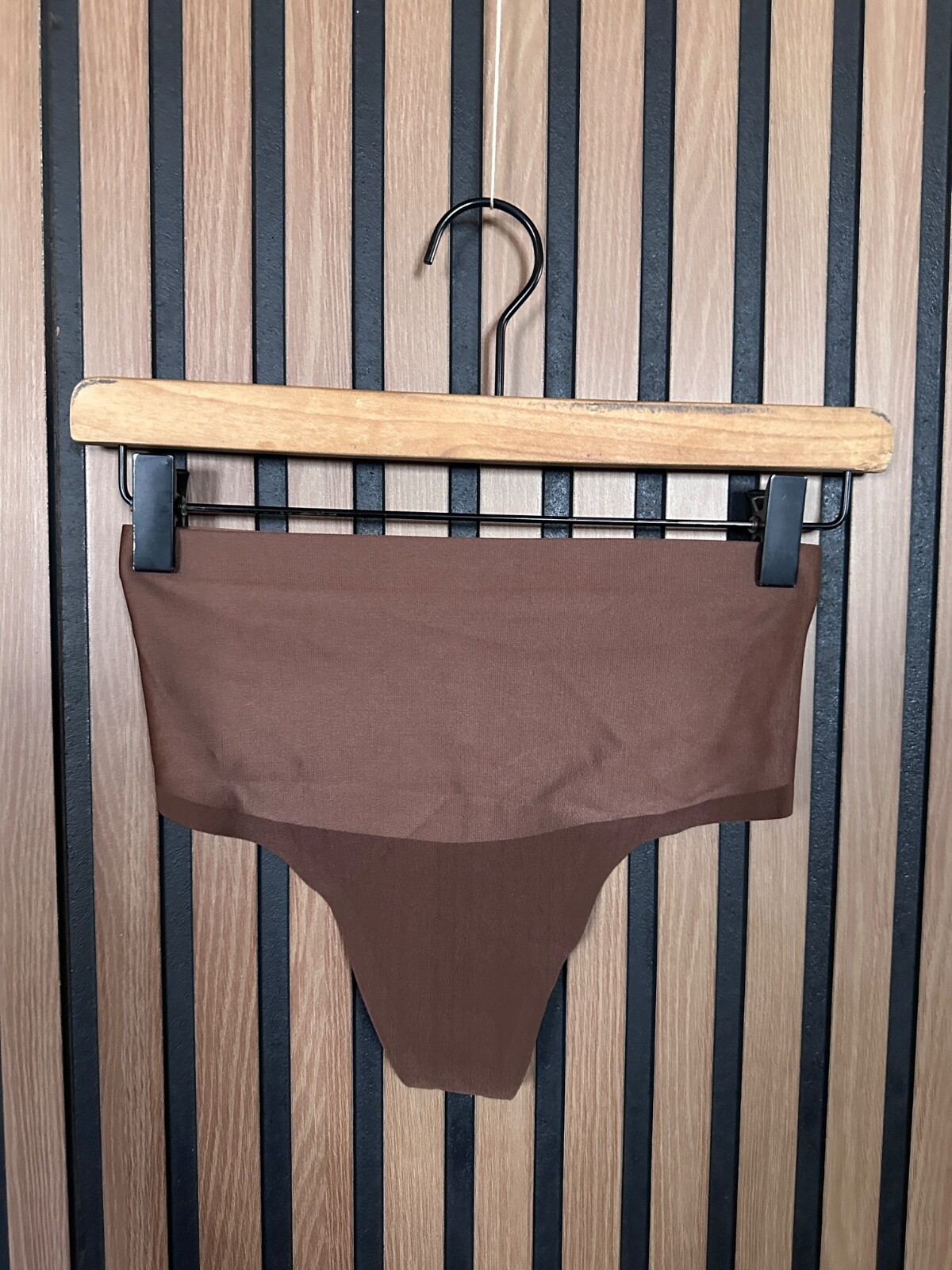 New Victoria’s Secret Panties Small Brown Body High Rise Support Thong / String