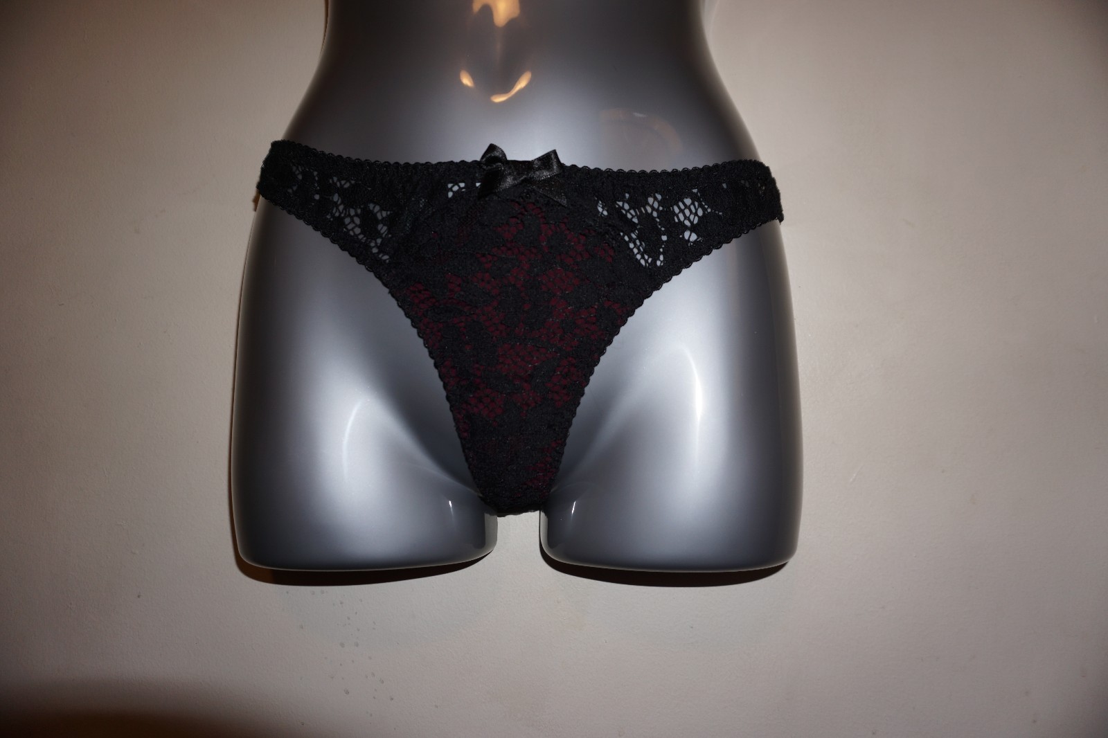 Agent Provocateur Nicolle thong black lace with dark cherry satin size 2 S NWT