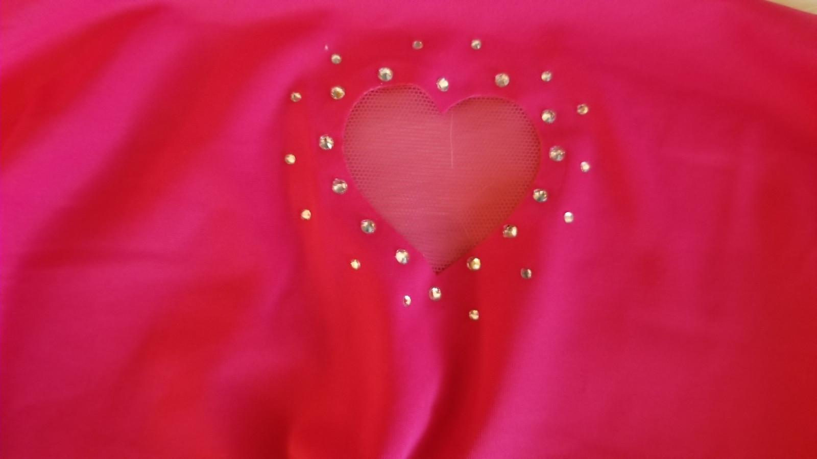 VICTORIA’S SECRET NO SHOW HEART CUT OUT BRIEF PANTY POP PINK LARGE NWT