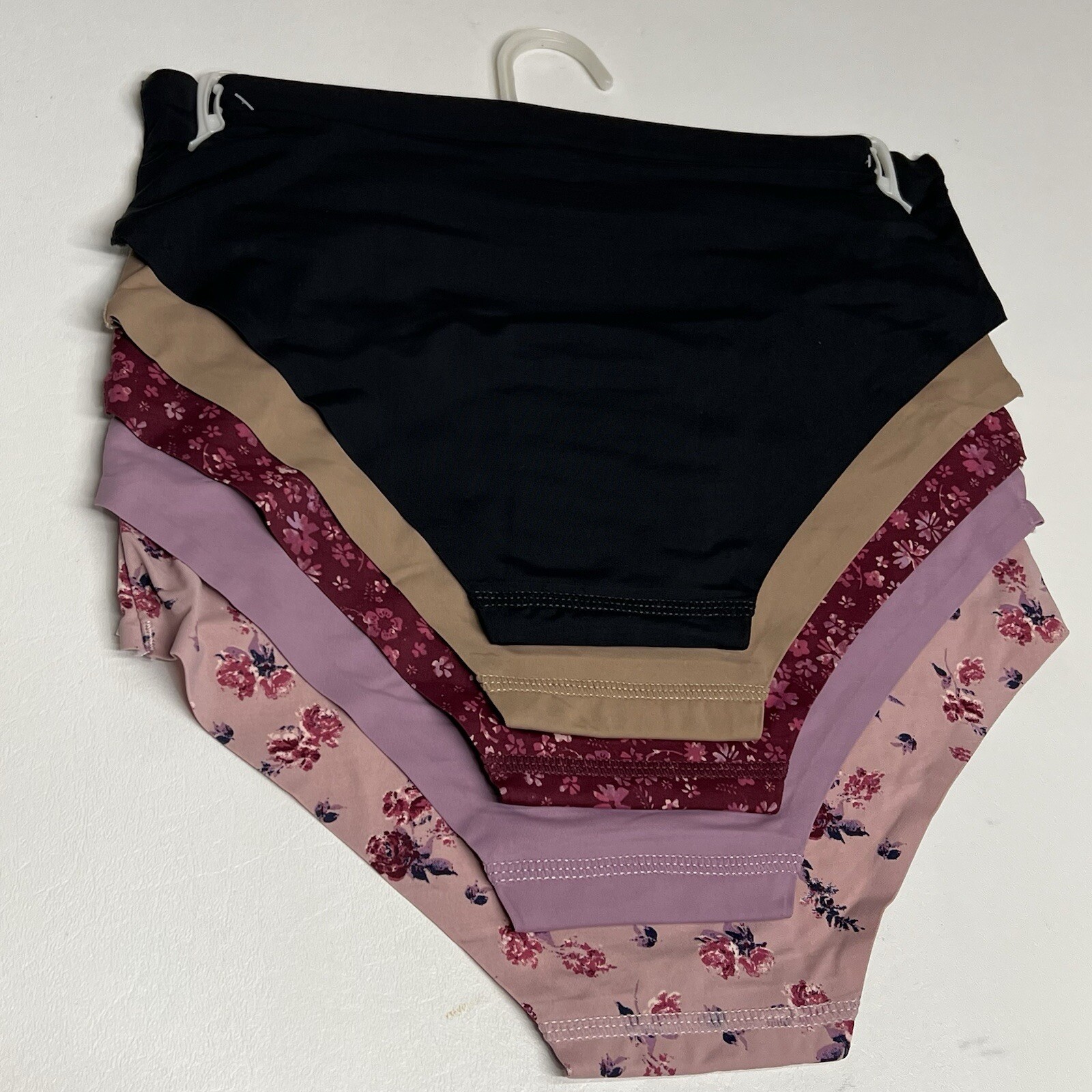 Jessica Simpson Women’s Invisible Lines Hipster Fit 5-Pack Panties Brief Size S