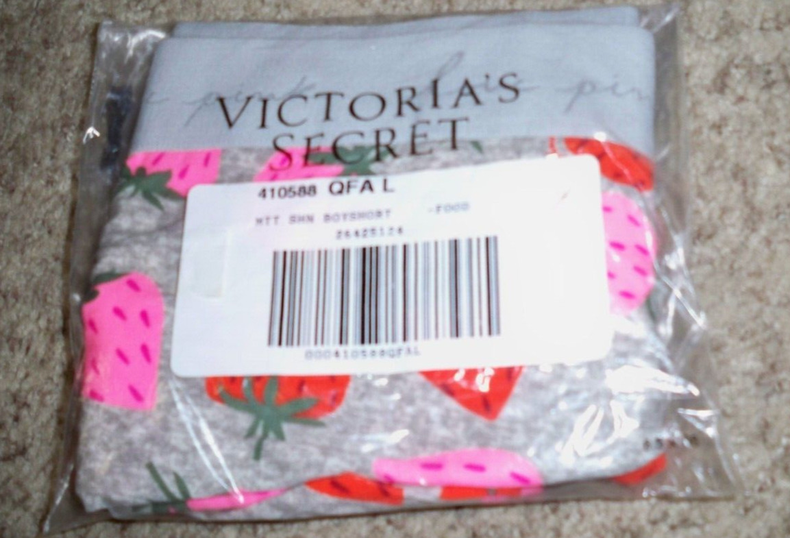 VICTORIAS SECRET BOYSHORT STRAWBERRIES LARGE NEW