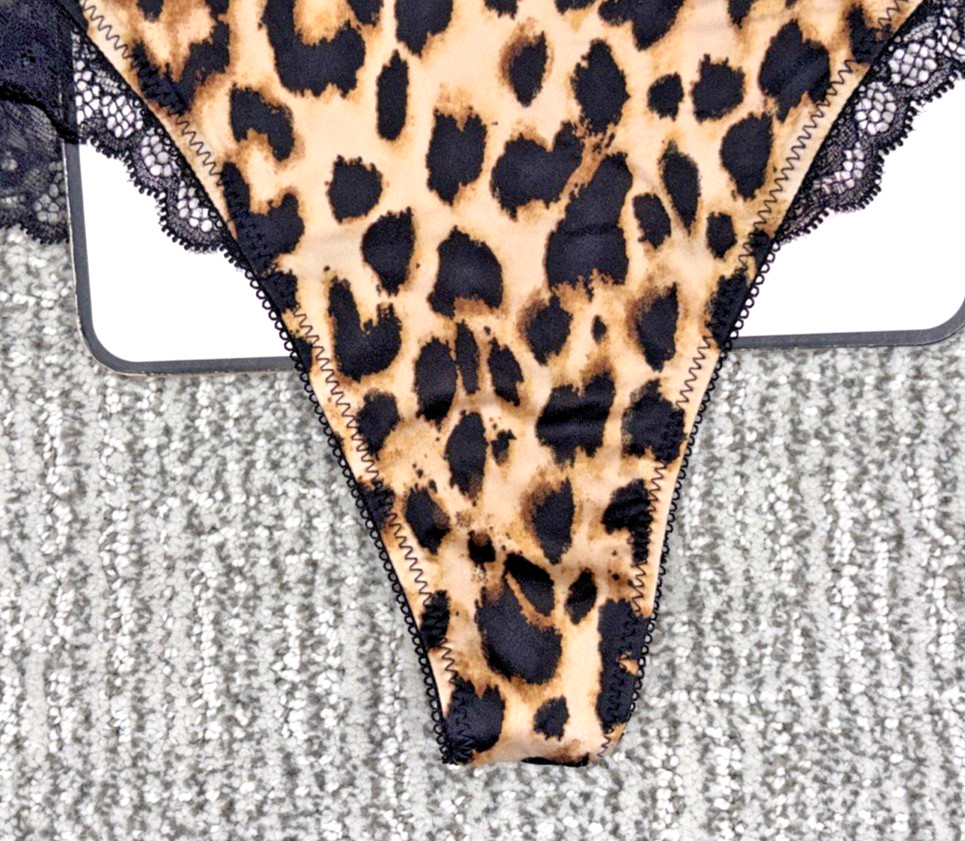 Victoria’s Secret Very Sexy NWT Medium Black Strappy Leopard Print Thong Panty