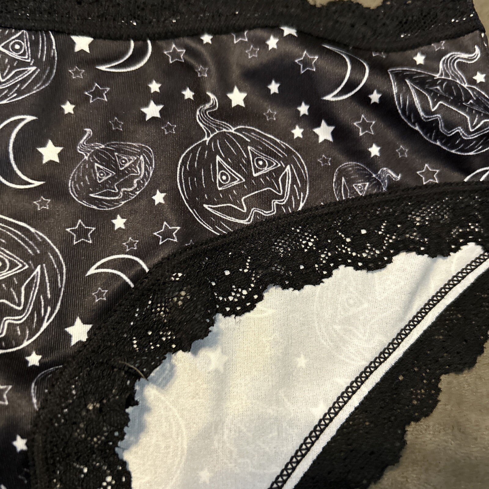 Morvia 3pk lace trim goth Emo panties M skulls stars Jack-o-lantern Mushrooms