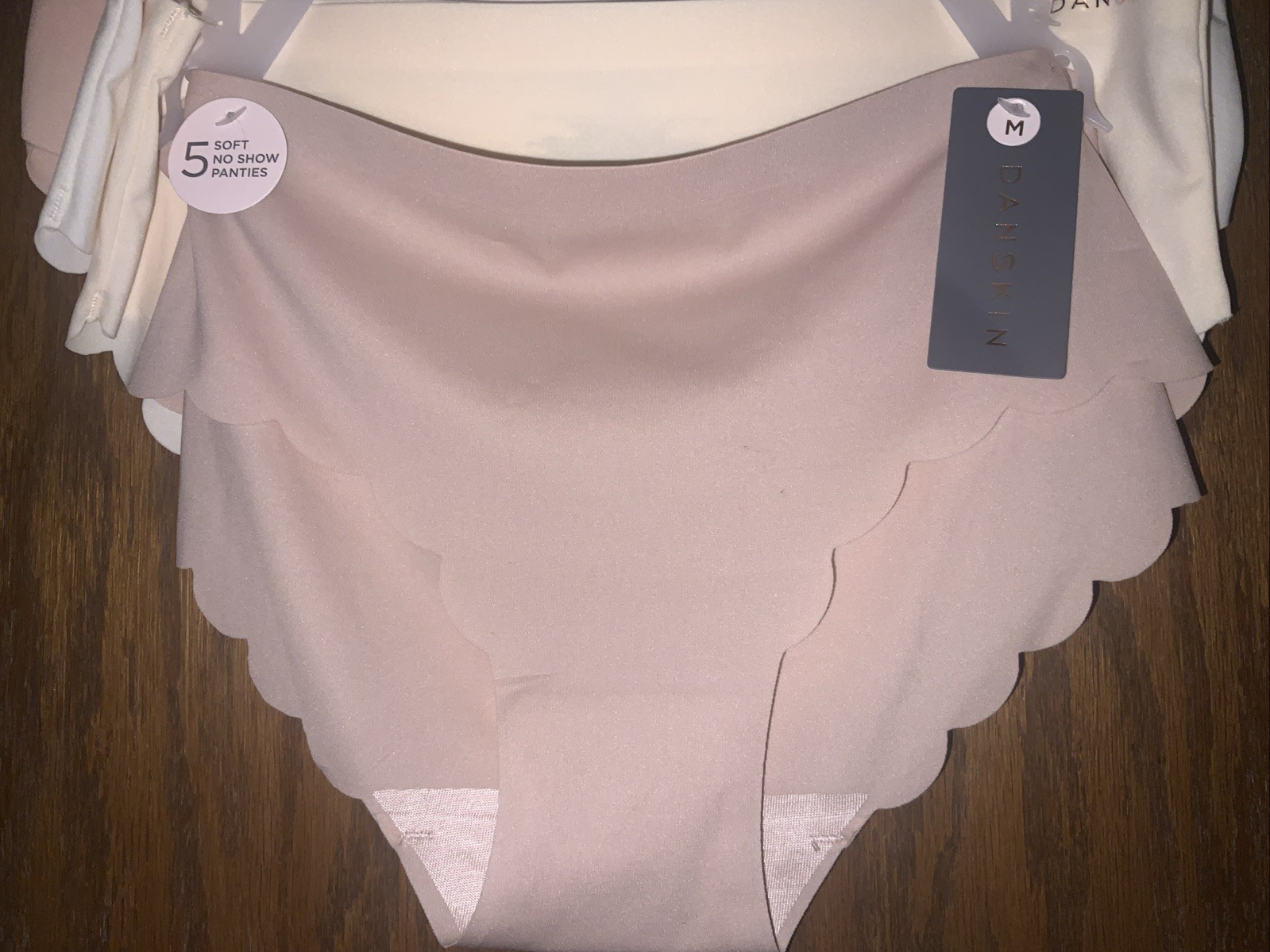 Danskin Intimates 5 Soft No Show Panties Neutral Pink Colors NWT