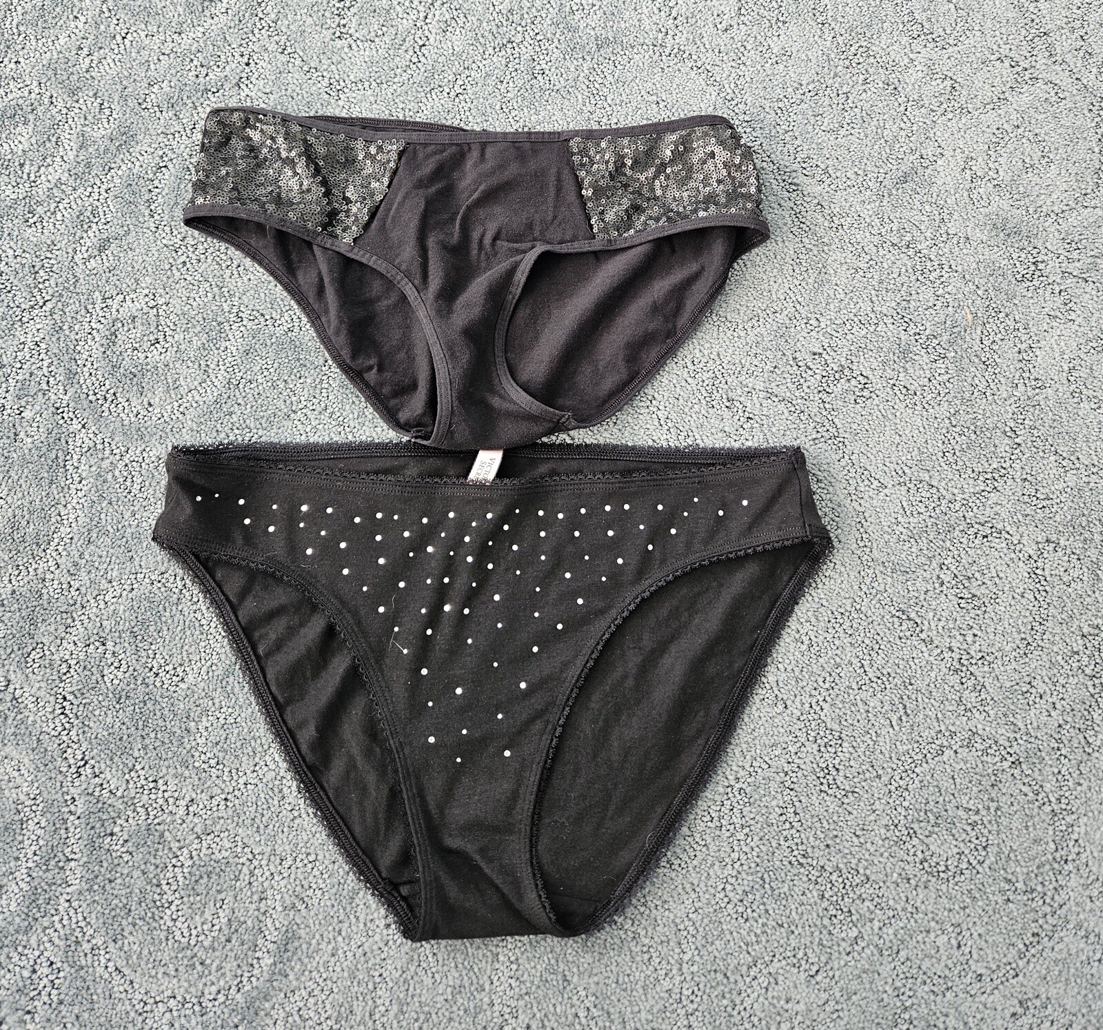 Victorias Secret Bikini And Hiphugger Panties Black Size L. NWOT