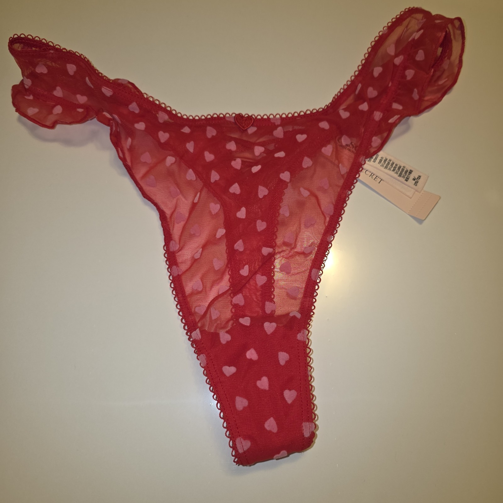 Victoria’s Secret TEASE Very Sexy High-Leg Heart Lace Ruffle Thong Medium NWT