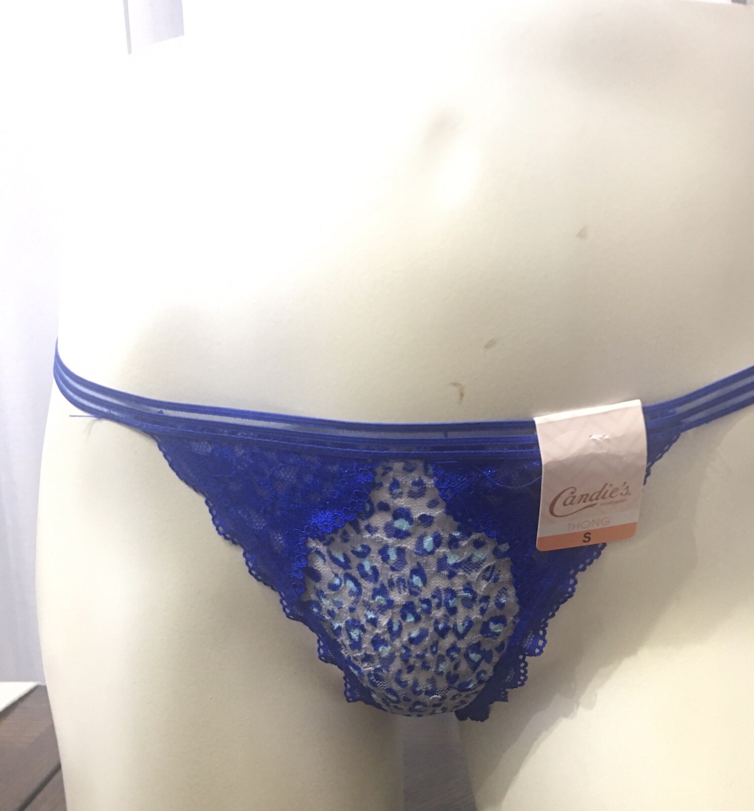 Candie’s G-String Sexy Intimates Thong ZZ83U057R Blue Animal Lace Sz.M