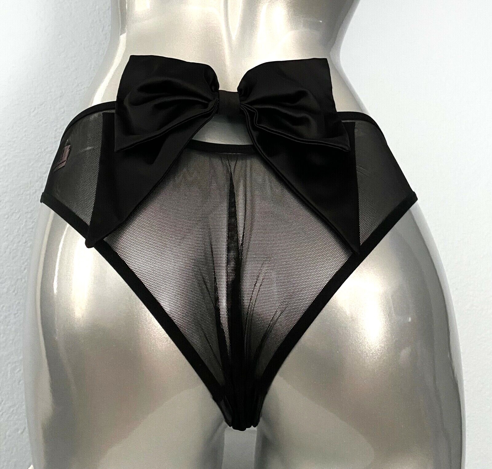 Victoria’s Secret Cheeky Cheekini Panty Dream Angels Black Mesh Bow Satin M L XL