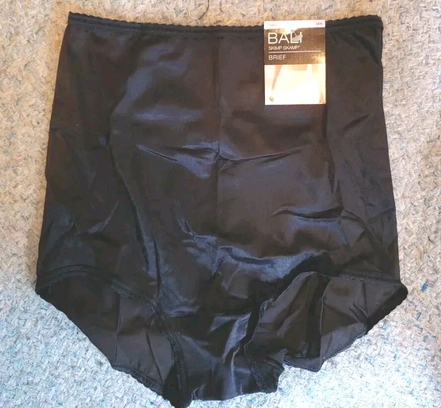 Bali Skimp Scamp Women’s No Pinch Briefs. Black Stripe. Size 6. NWT