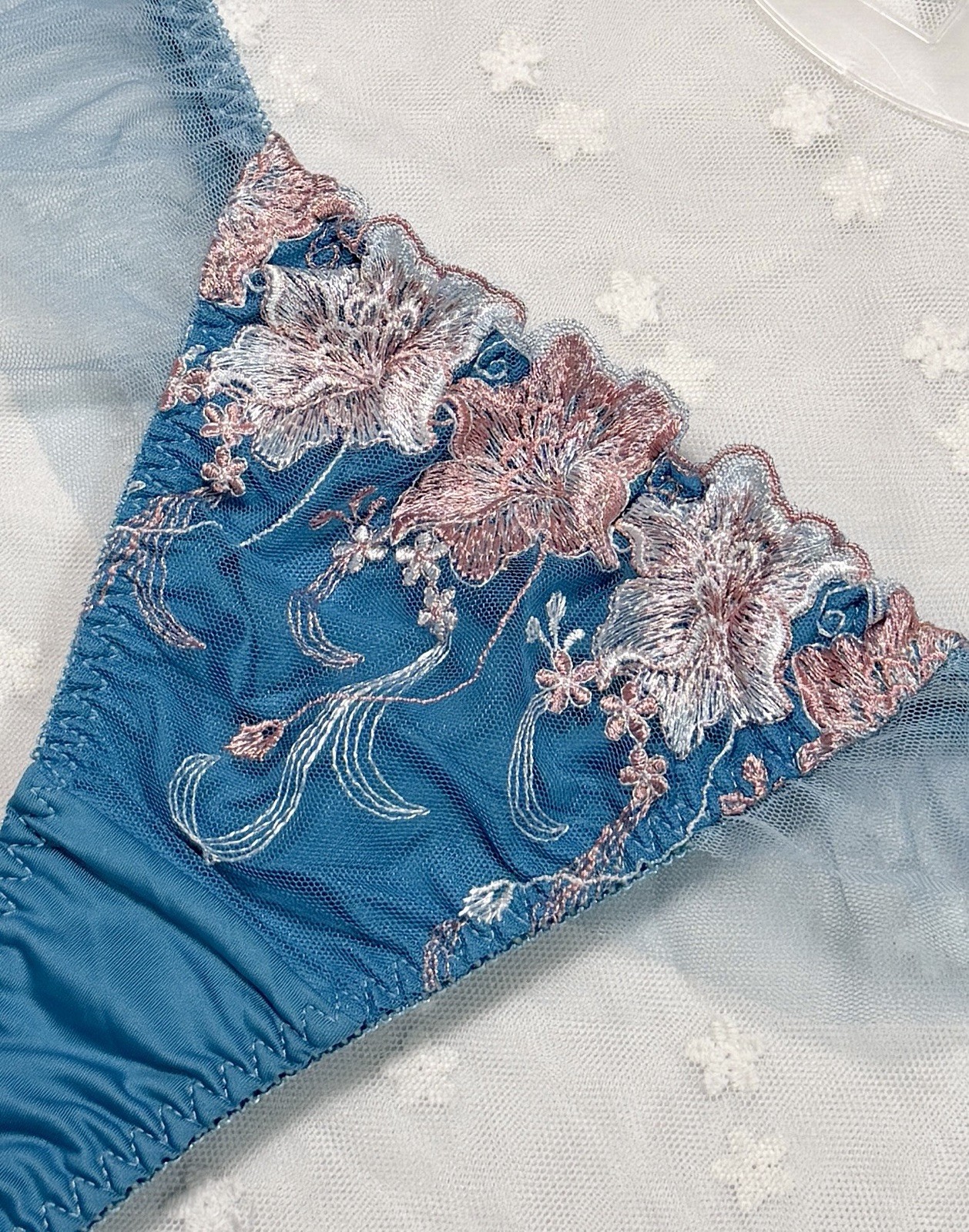 US-S/JP-L Japanese Brand Floral Embroidered Lace Ruffle Nylon Thong Panty