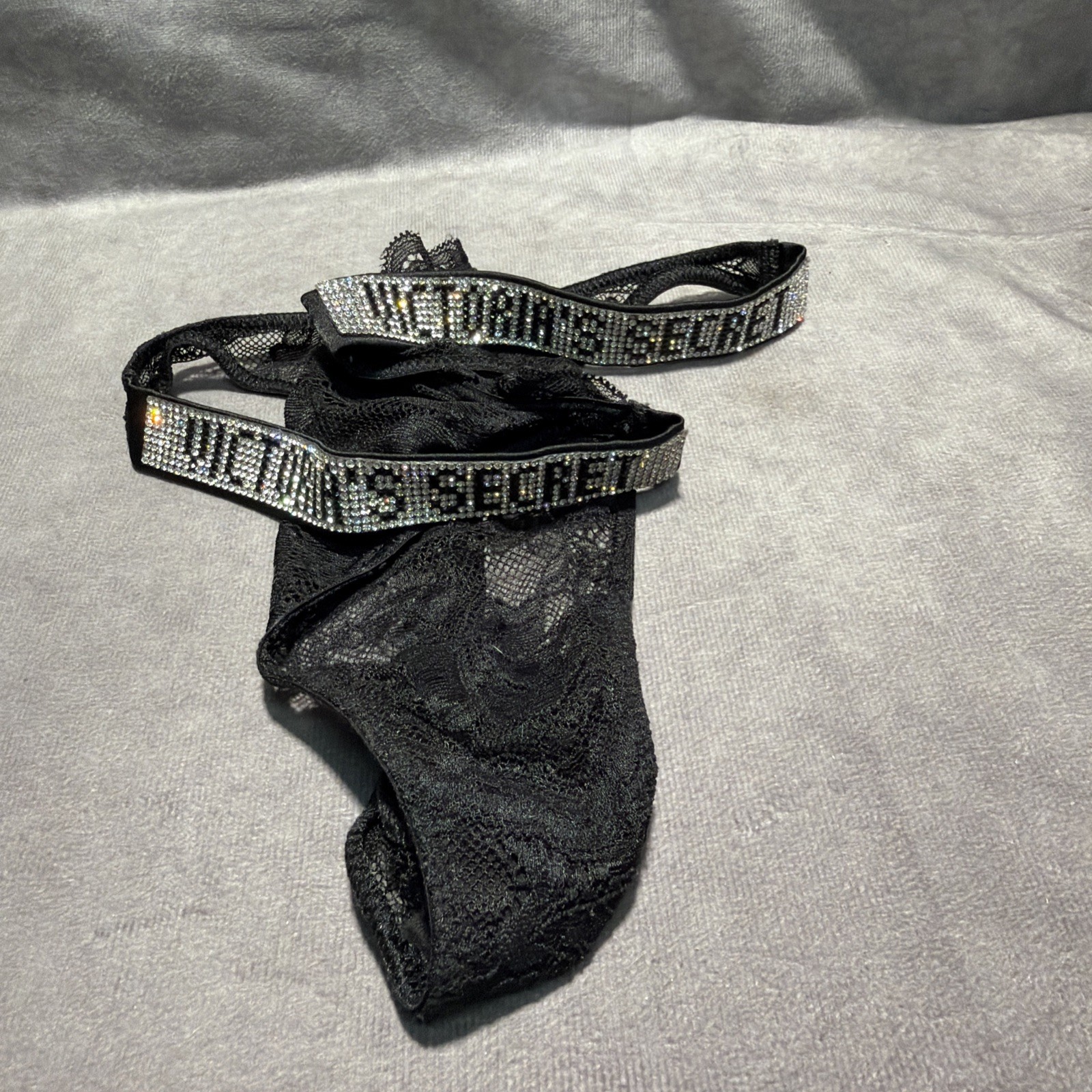 Victorias Secret SEXY Bombshell Rhinestone Shine THONG V String Panty Size L