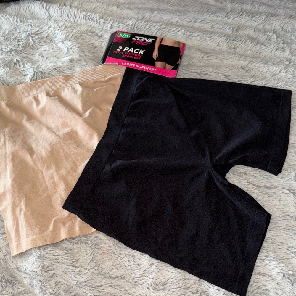 Secret Treasures Black and Tan Women’s Shorts 2-Pack NWT