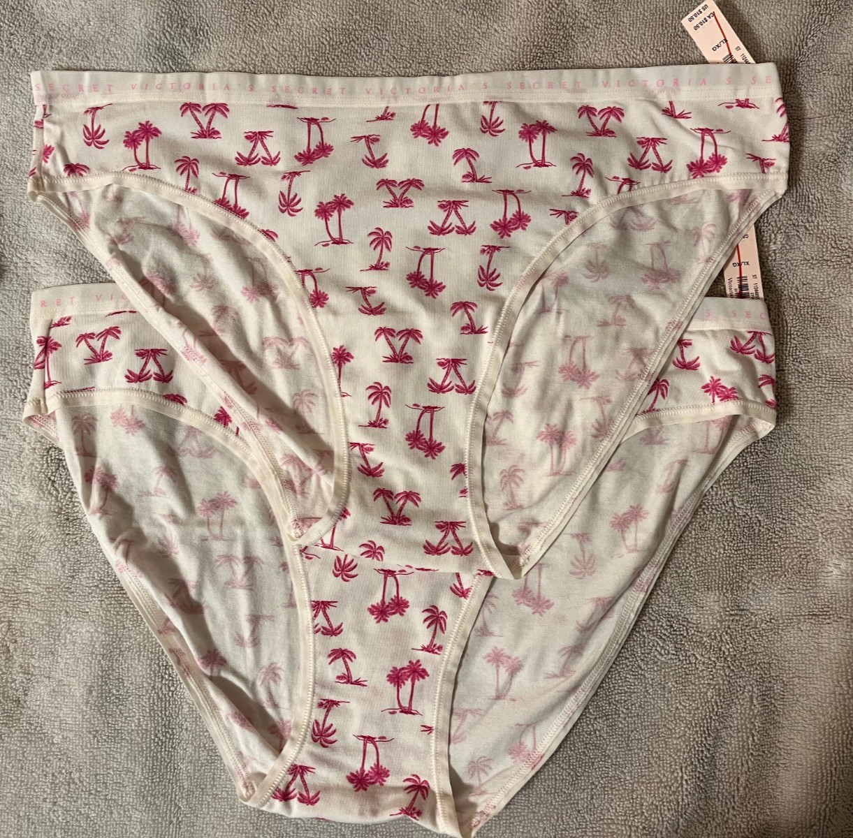 NWT – 5 Pairs Victoria’s Secret Bikini (4) & Hipster (1) Panties – XL