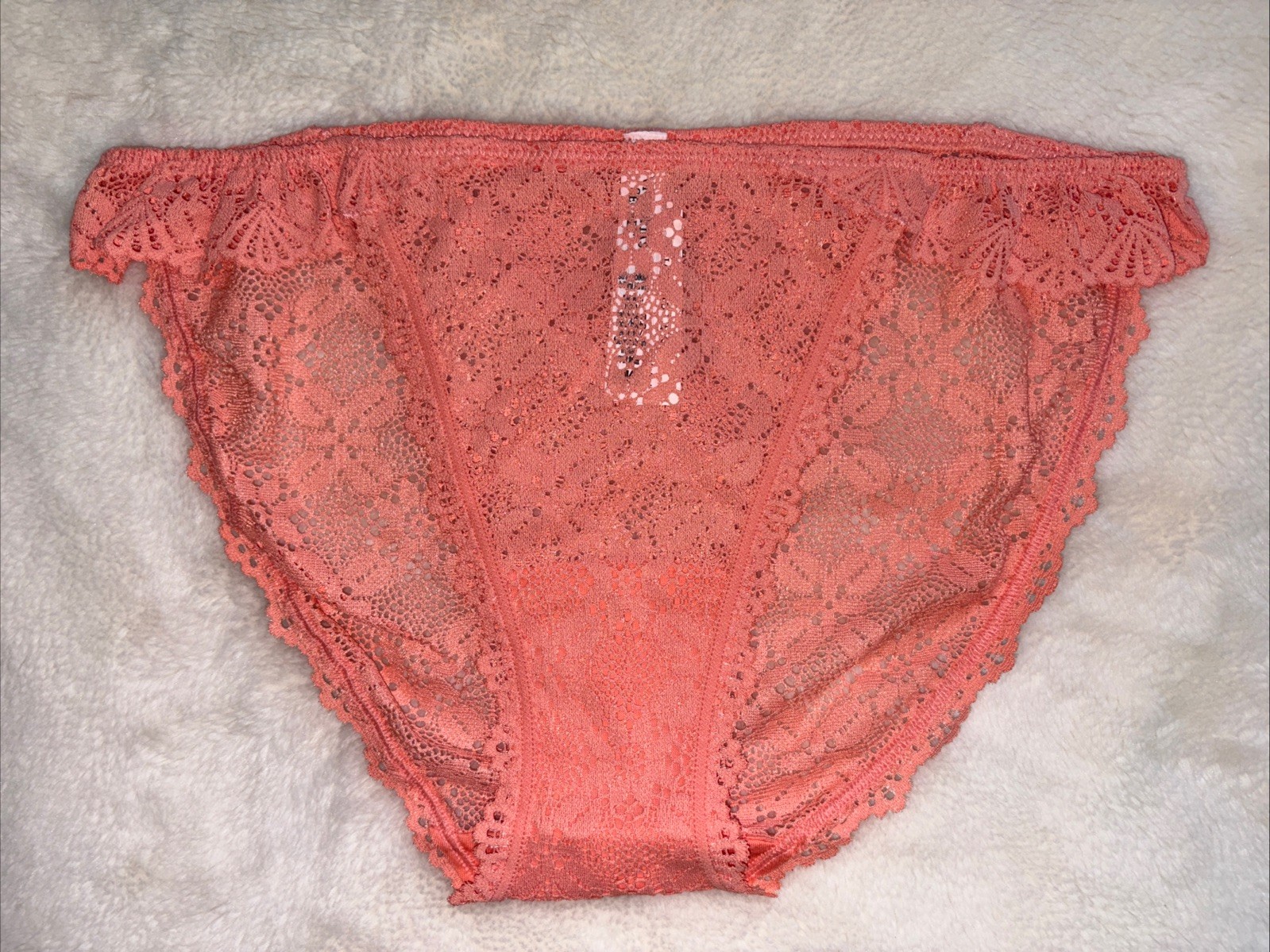 Victoria’s Secret Panties String Bikini Lacie Peach Orange Crochet Lace Medium M