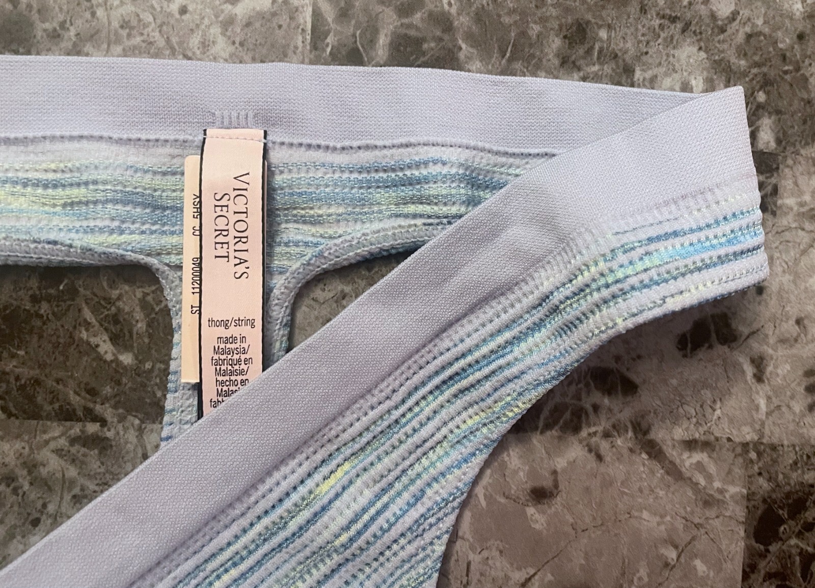 NWT VICTORIA’S SECRET BLUE GREEN MARLED STRIPE SEAMLESS STRETCH THONG PANTIES