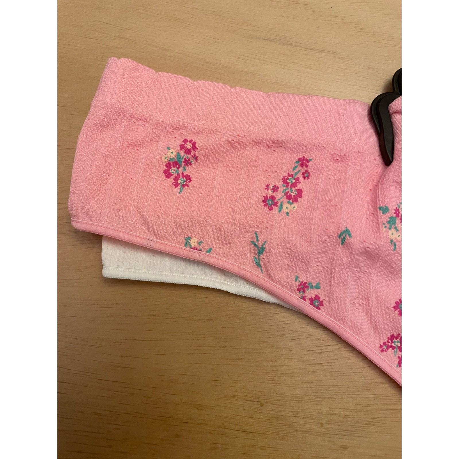 New Women’s No Boundaries 2 Pack Seamless Thongs Pink Floral/Winter White XXL 19