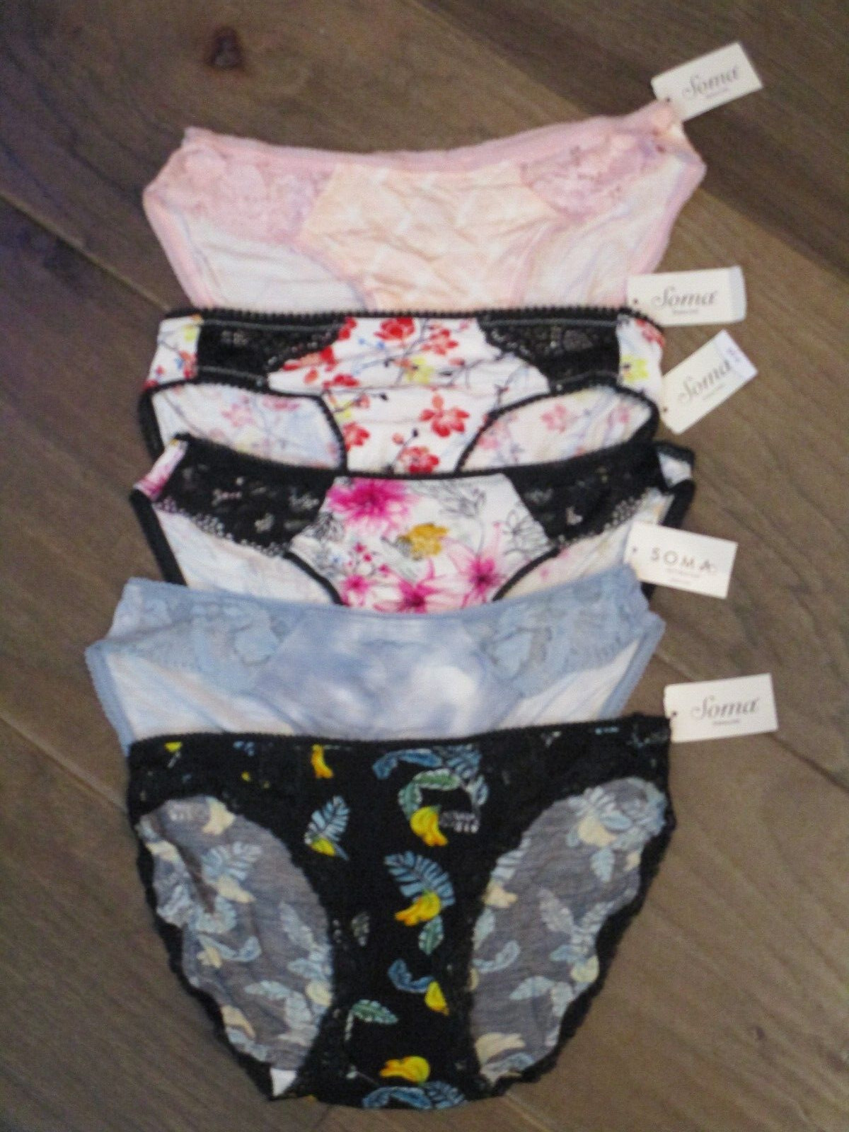 5-PACK SOMA EMBRACEABLE SIGNATURE LACE BIKINI PANTIES MIXED COLORS SIZE SMALL