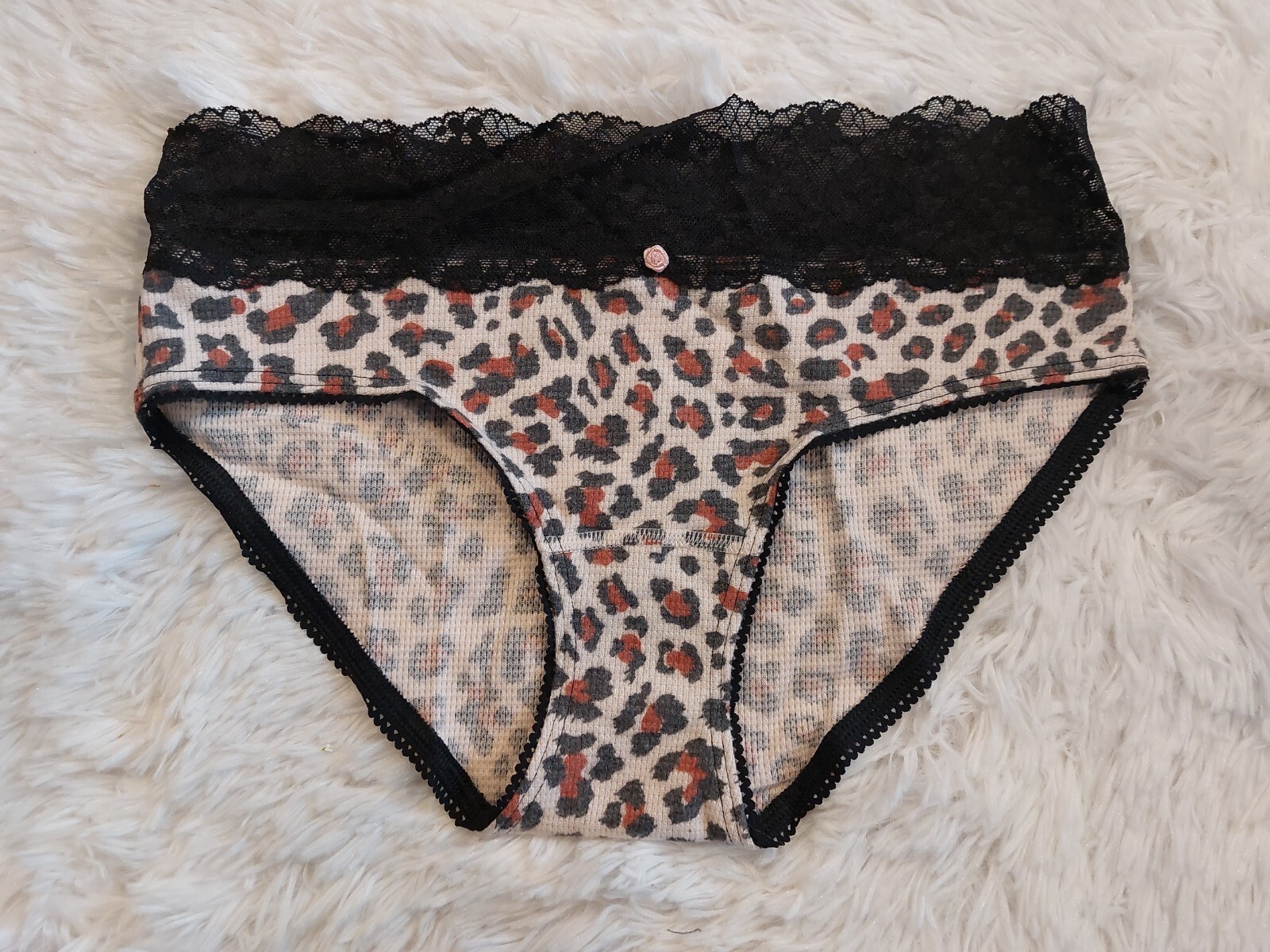 NWT VICTORIA SECRET Lace Waist Cotton Waffle Hiphugger Panty Size Medium (111)