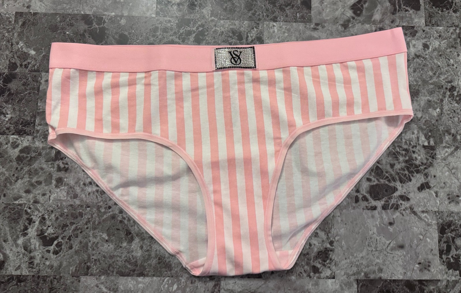 NWT VICTORIA’S SECRET STRIPE RHINESTONE SHINE PATCH THICK BAND HIPHUGGER PANTIES