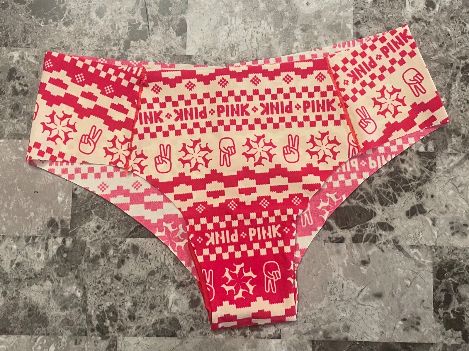 NWOT VICTORIA’S SECRET PINK RED FAIR ISLE DOG PEACE NO SHOW CHEEKSTER PANTIES
