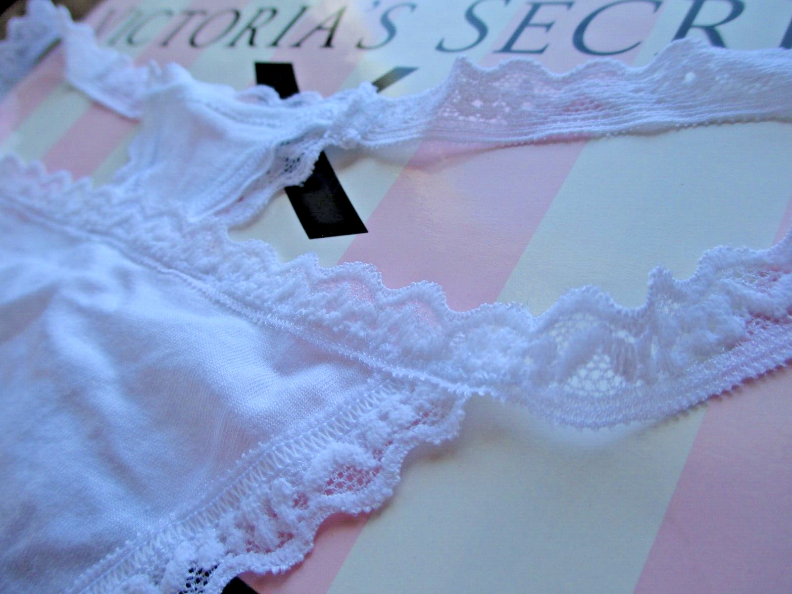 VICTORIA’S SECRET White Cotton V-String Thong Panty VS Lace Trim S M L XL NWT