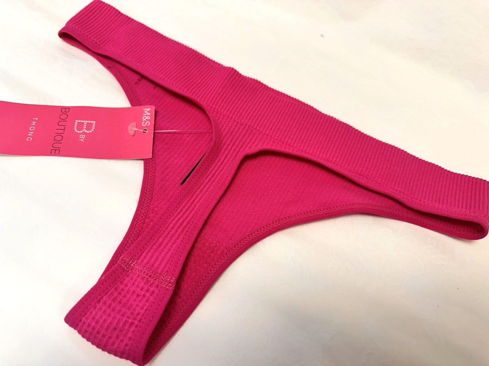 NEW! M&S B by Boutique Marks & Spencer UK8-10 fuchsia ribbed thong knickers