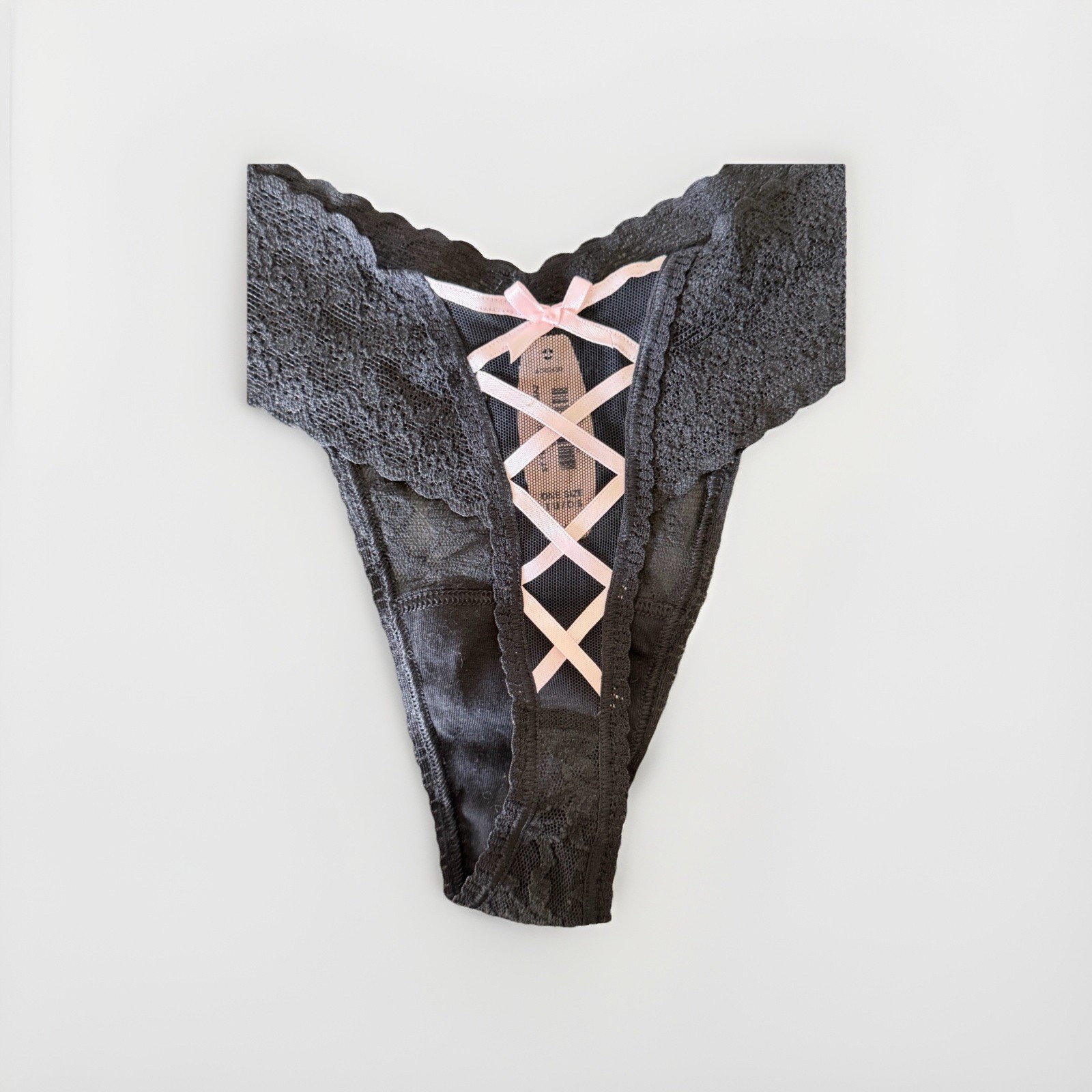 Victoria’s Secret The Lacie Thong Panty Black Lace One Size NWT Rare Discontinue