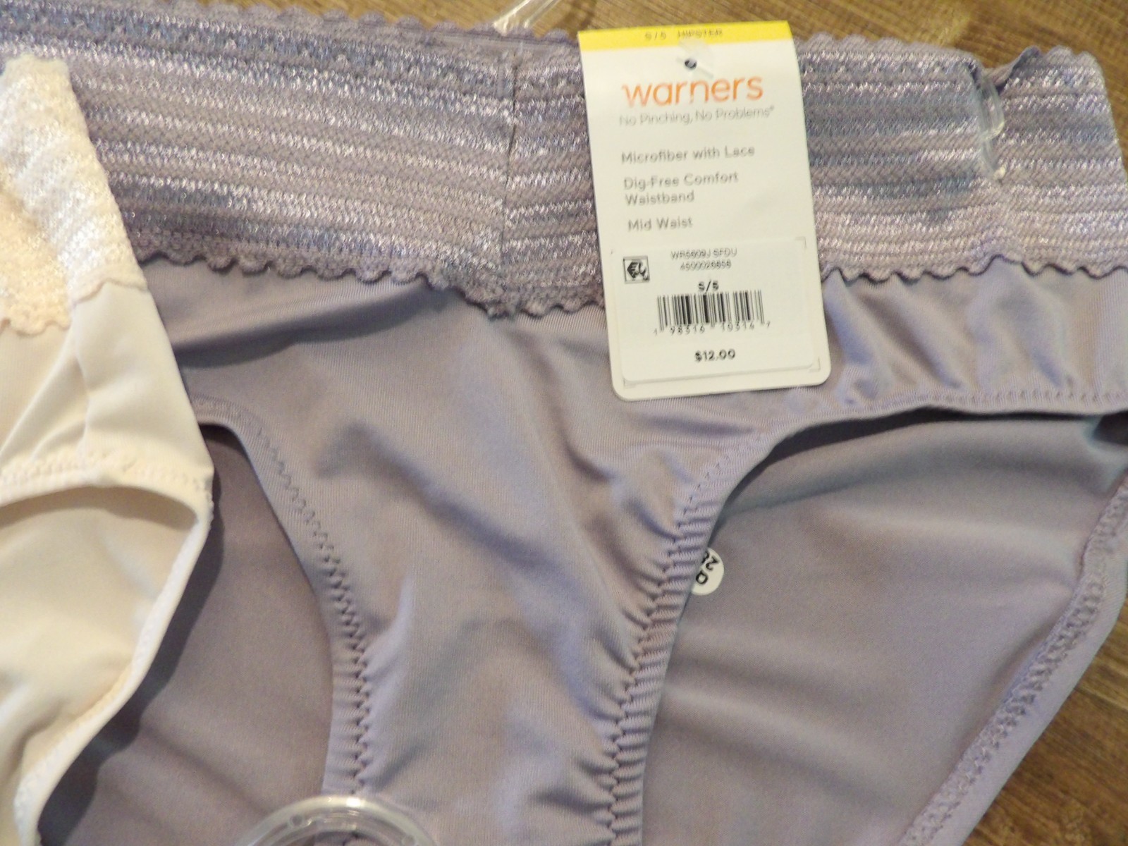 Lot of 4 Warners Hipster Womens S/5 Stretch No Pinch Dig-Free Waistband Panties