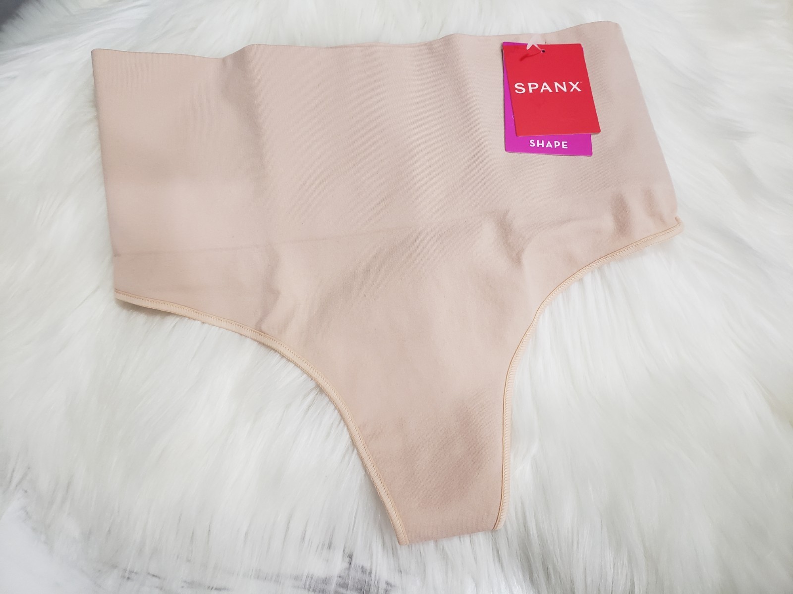 NEW SPANX SS0815 Soft Nude Thong underwear Lingerie Panties shaping beige SMALL