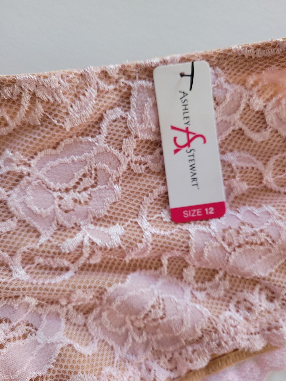 2 ASHLEY STEWART LACE CHEEKY HIPSTER PANTIES, Size: 12 to 24, Plus Size Panties