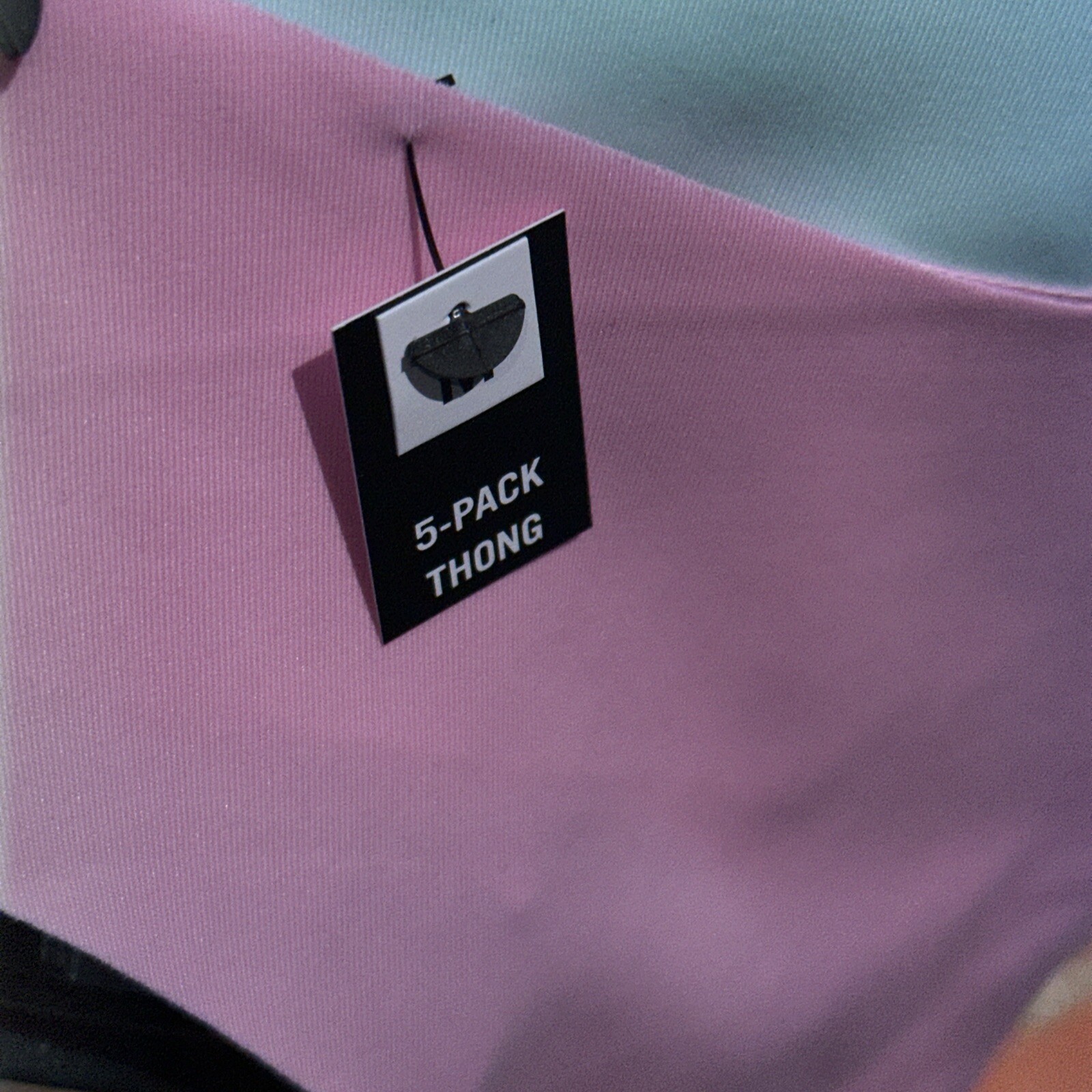 STEVE MADDEN Size: M – 5 Pack No Show Thong Panties 🛍️ 82% Nylon-18% Spandex 🎀