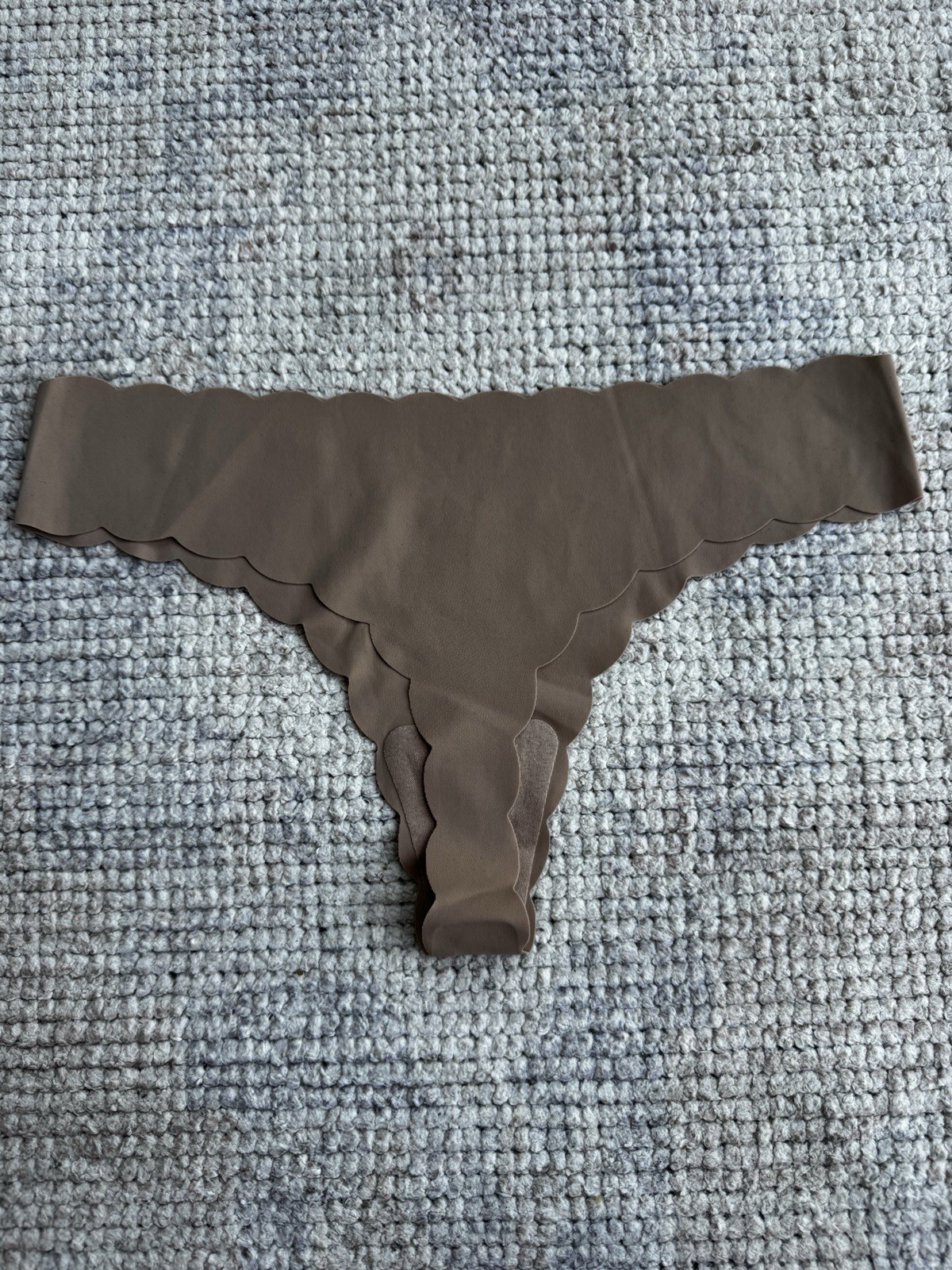 Women Seamless Thong Panties Lot of 3 Scalloped Edge No Show Underwear Size L⁠