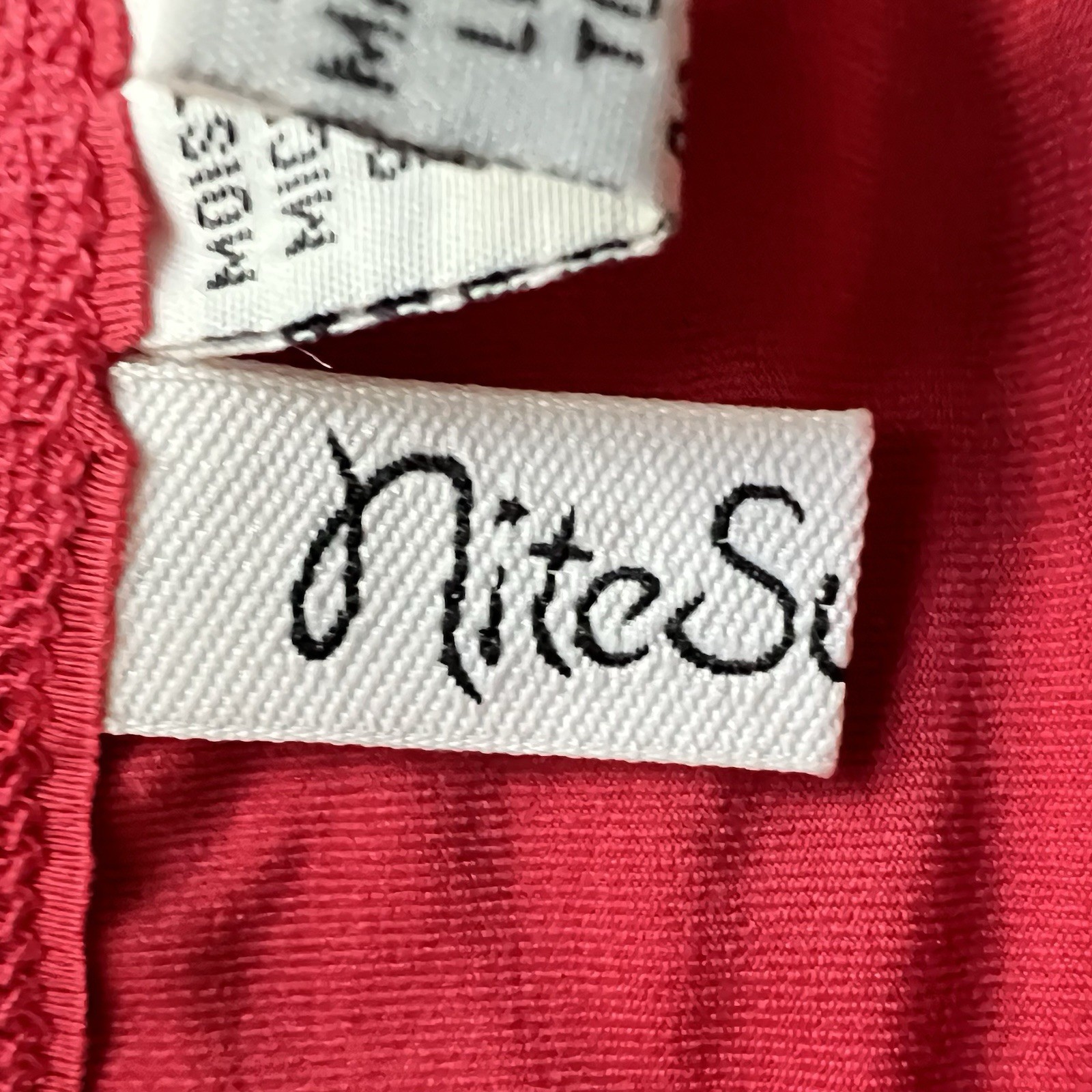 NiteSweatz Thong Panties Underwear Medium Red Moisture Wicking Microfiber NEW