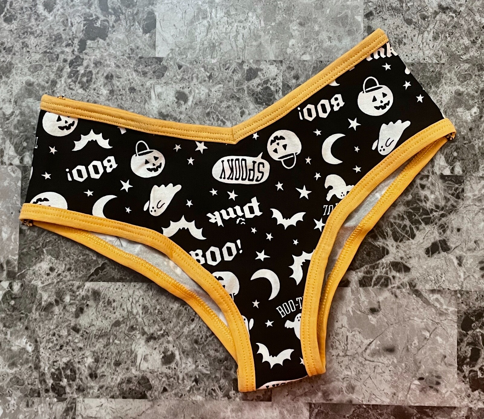 NWT VICTORIA’S SECRET PINK HALLOWEEN PUMPKIN BAT GHOST BOO CHEEKSTER PANTIES