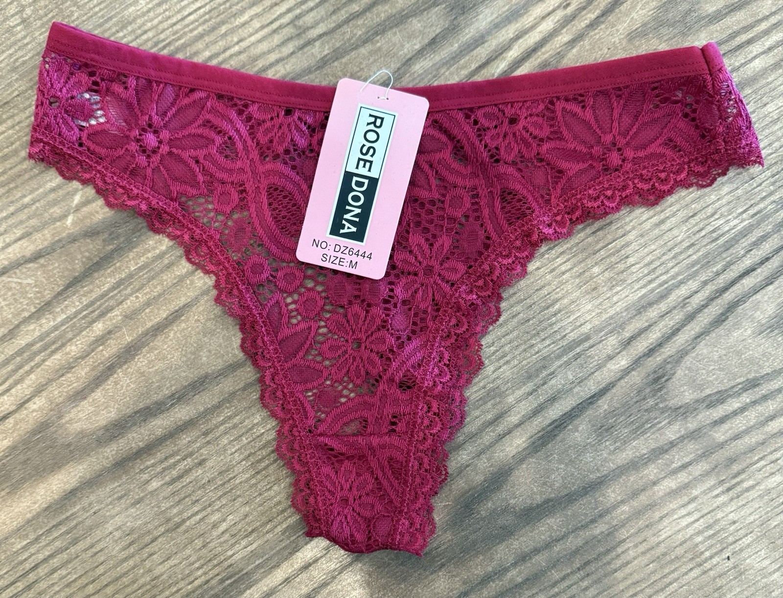 Women’s Size M Red Thong Panties Underwear – A0013