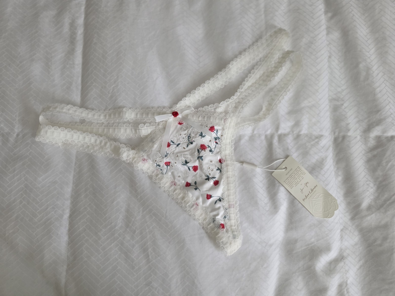 For Love And Lemons Cora Floral Thong Panty Medium NWT Eyelet Rose Lace