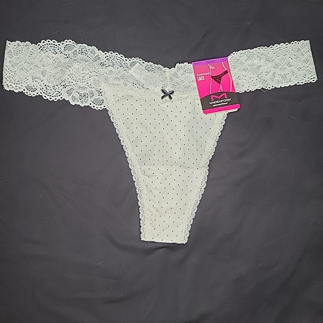 Maidenform Thong Luxurious Lace DMESLT 2XL/9 White Polka Dots New with Tags