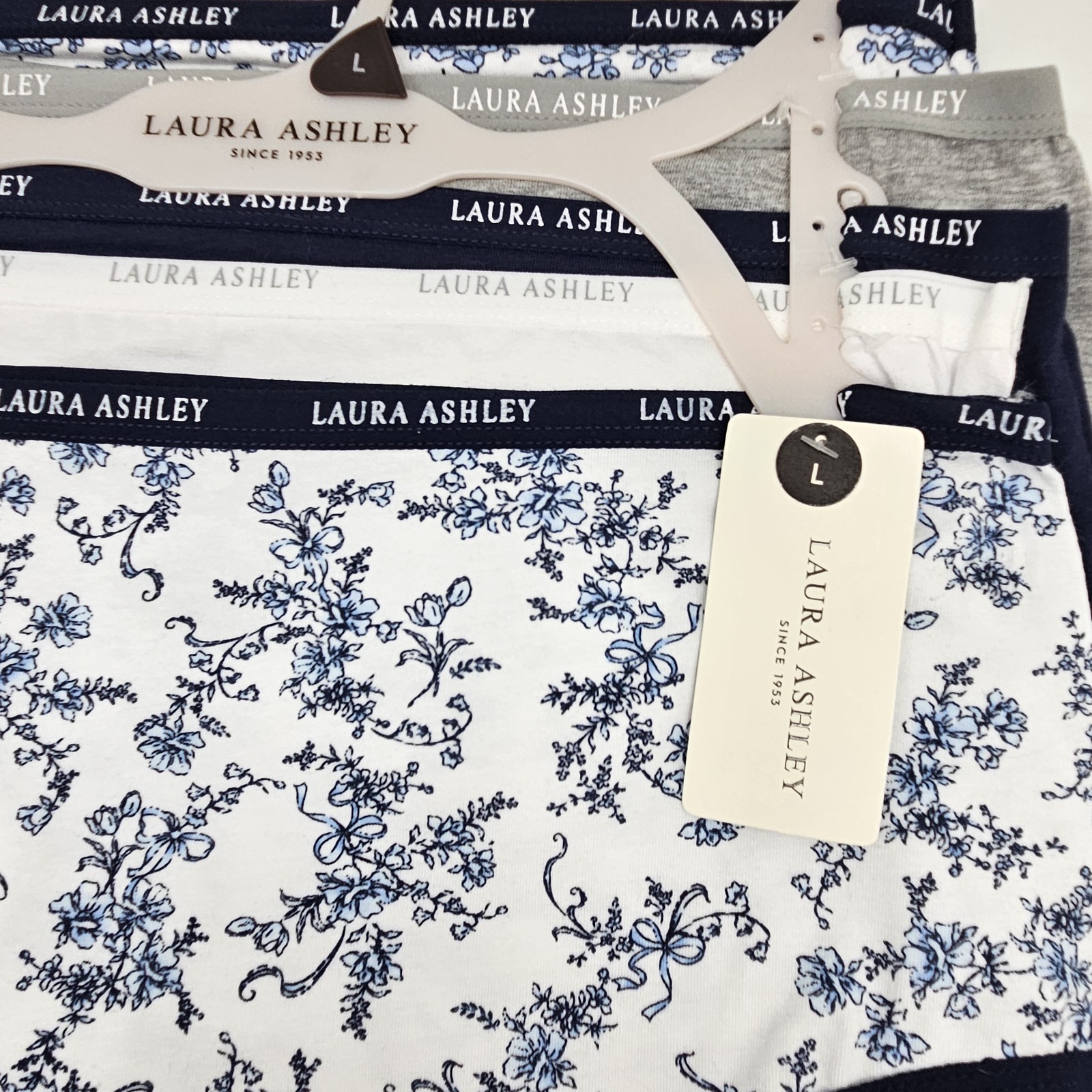 LAURA ASHLEY 5 Pack Women’s M L Logo Cotton Panties White Navy Blue Gray