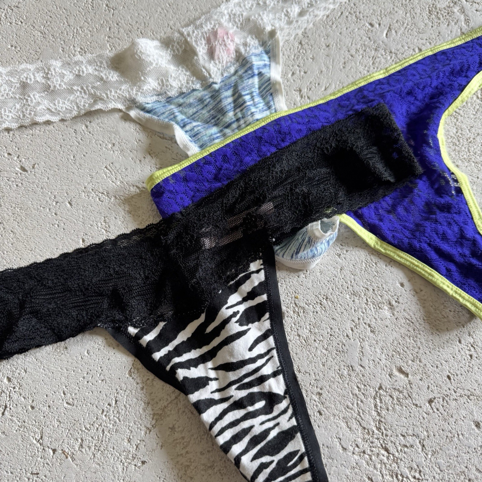 Y2K Victoria’s Secret Lot Of 3 Sexy Low Rise Thong Panty SZ M Cute Girly Lace