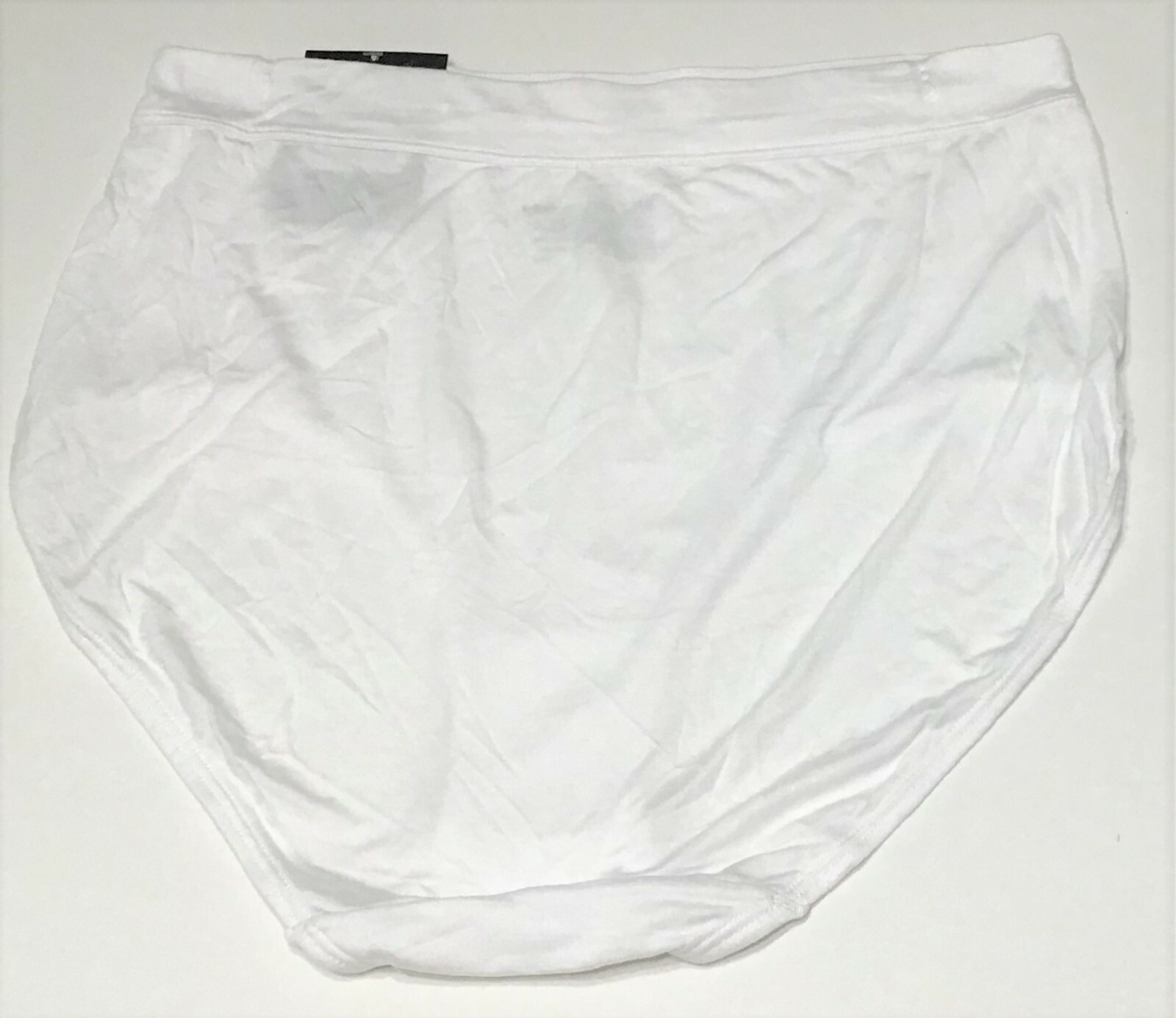 medium / 6 – NWT Bali Comfort Revolution brief panty white rayon (c224)