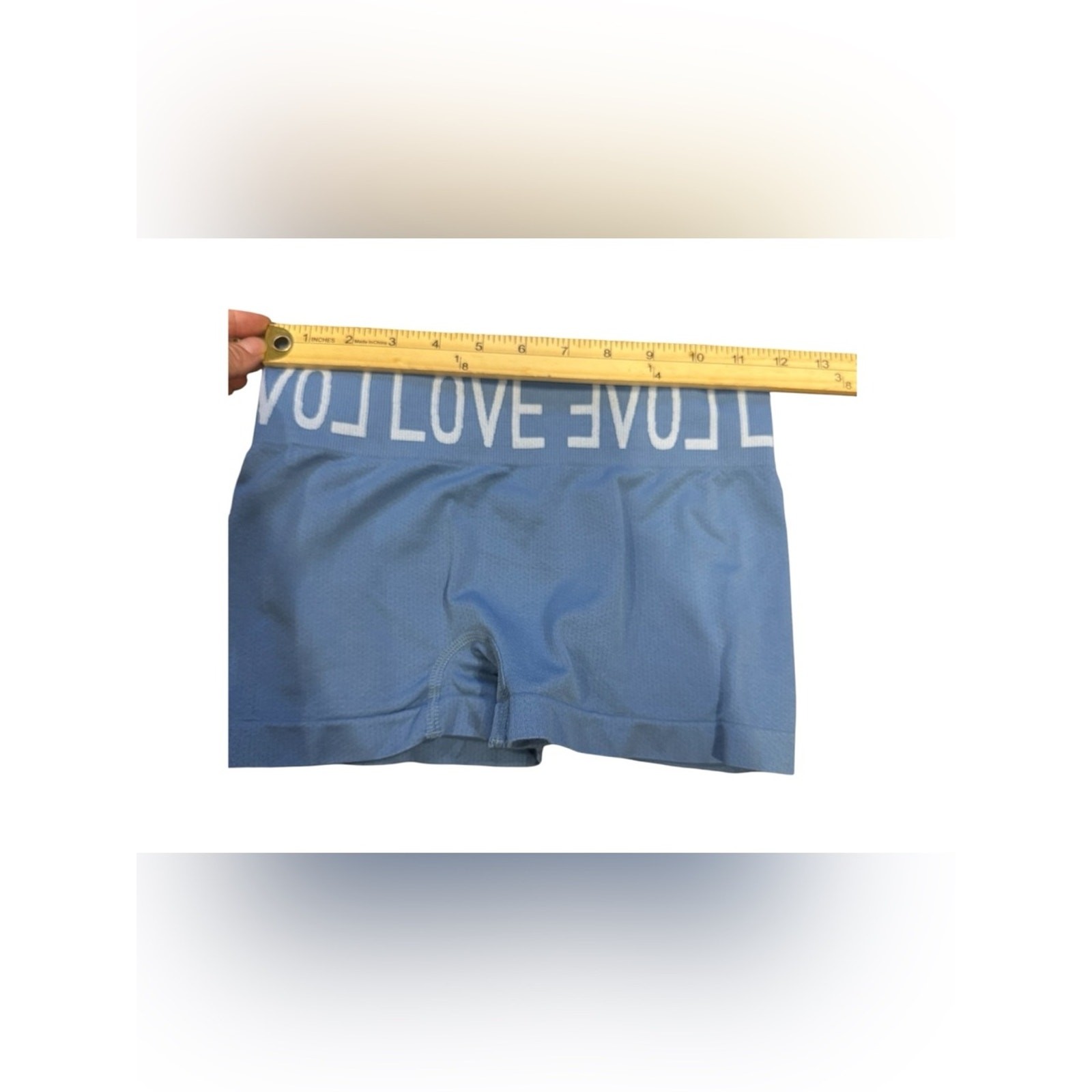 Women’s boy shorts Seamless, Elastic Panties, Seamless 4 pack Size Medium Sexy!