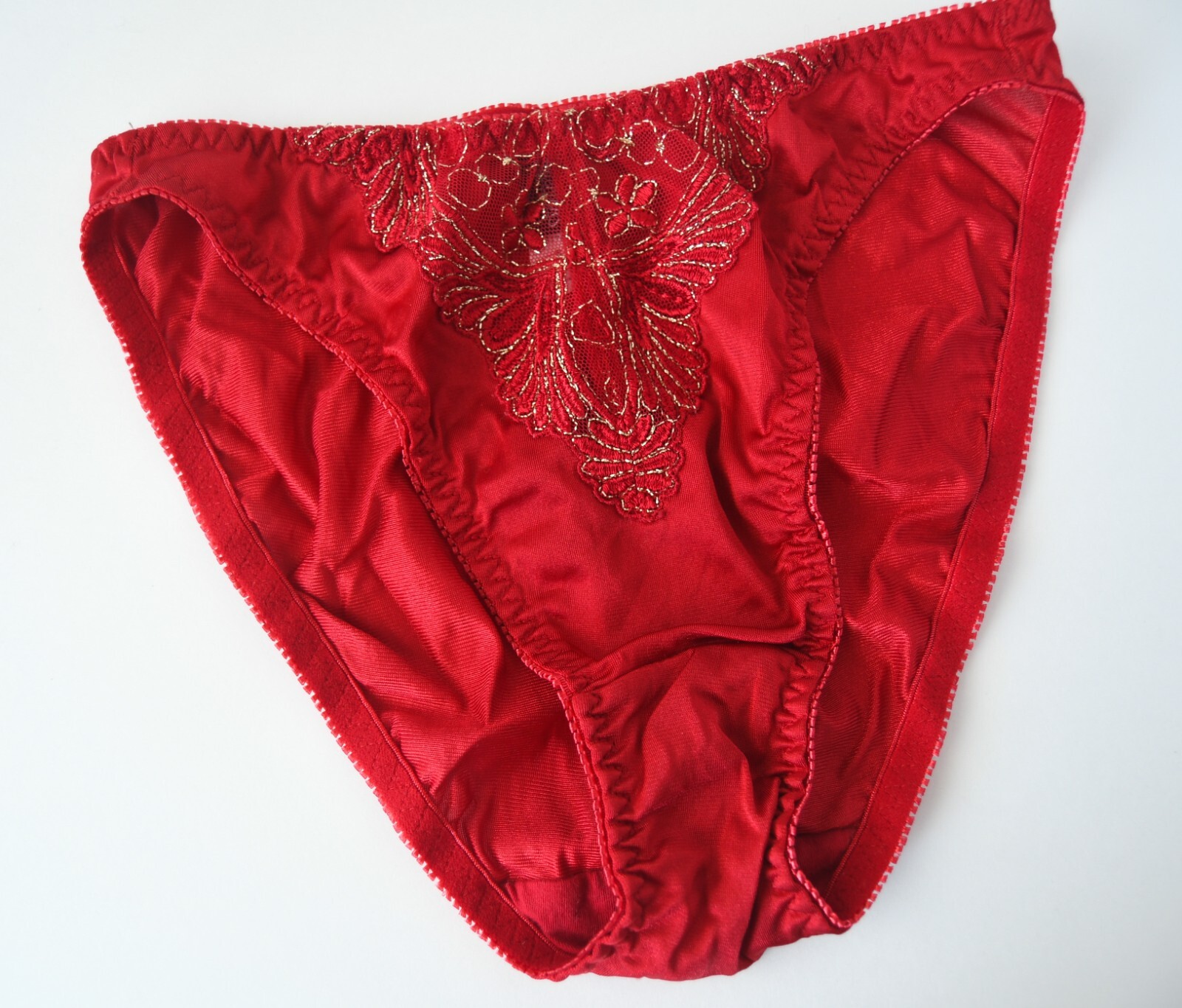 NEW Frederick’s of Hollywood VTG 90s-Y2K Satin-y Silky Lace Bikini Panty SMALL